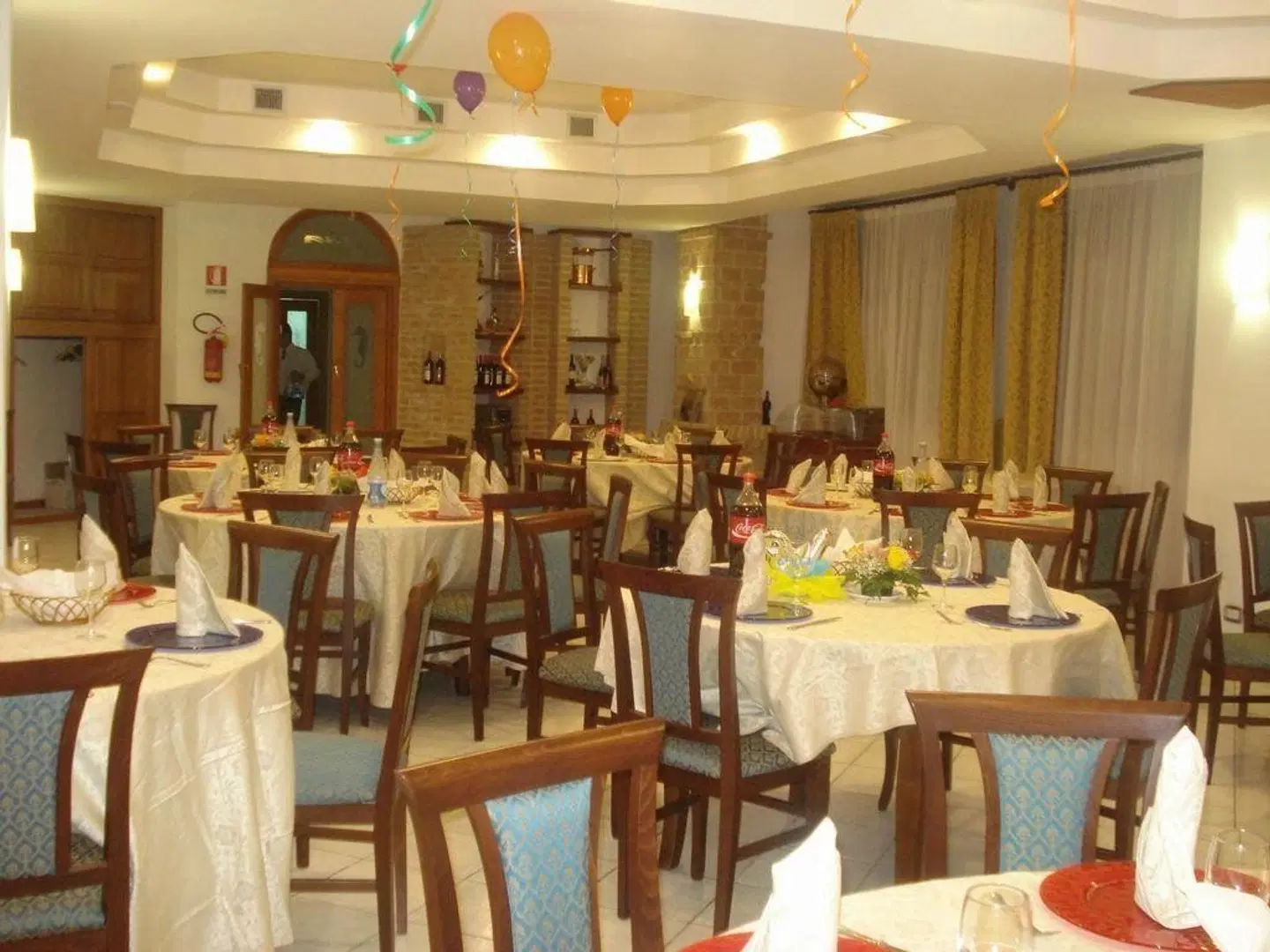 Hotel Touring Wellness & Beauty Restaurant