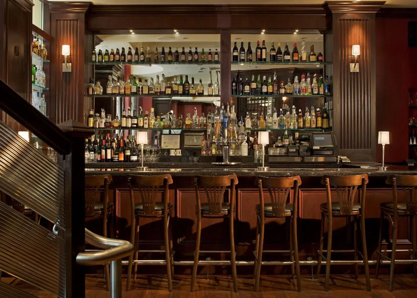 Dossier Hotel Bar