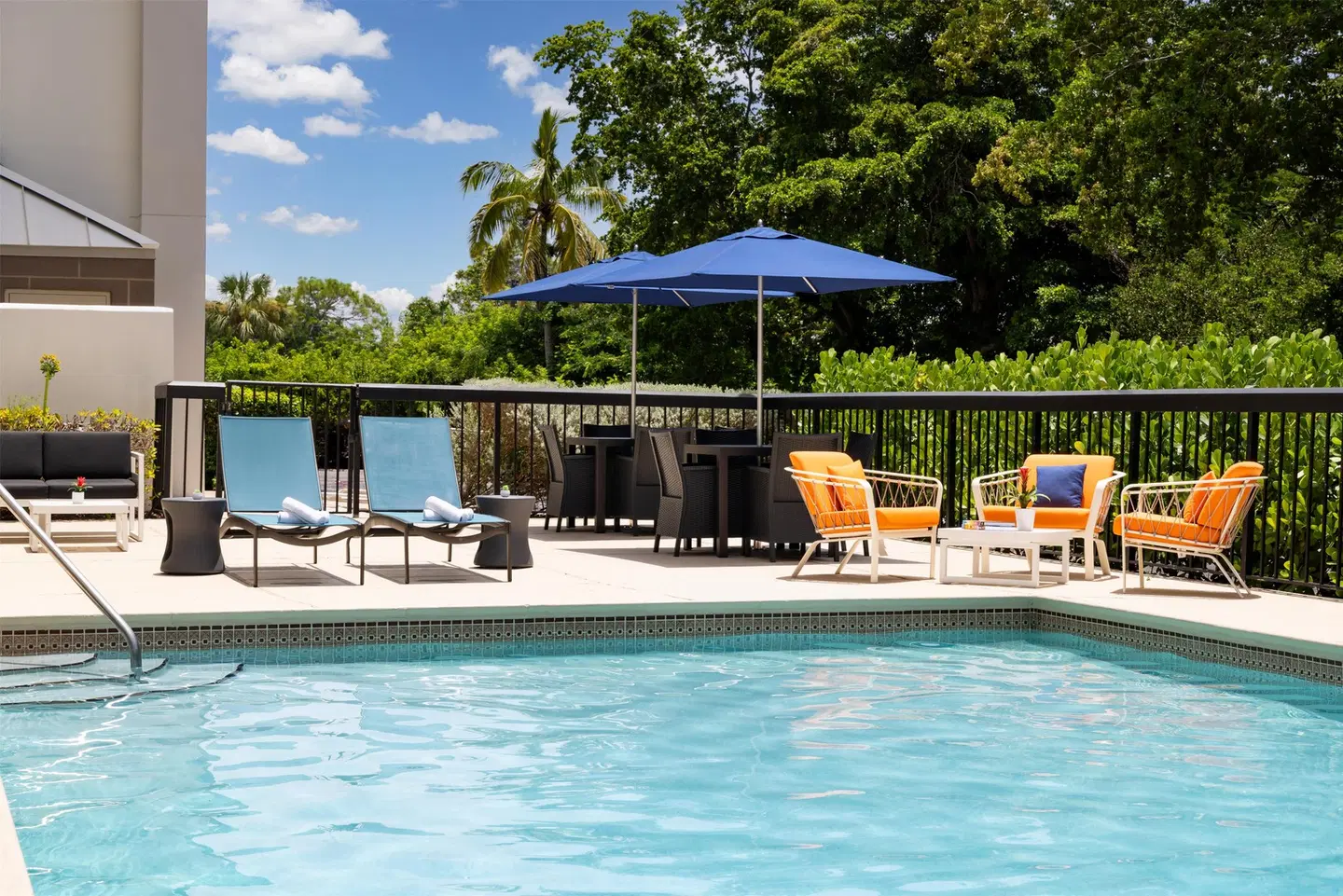 Hampton Inn Naples-Central OUTDOOR_POOL
