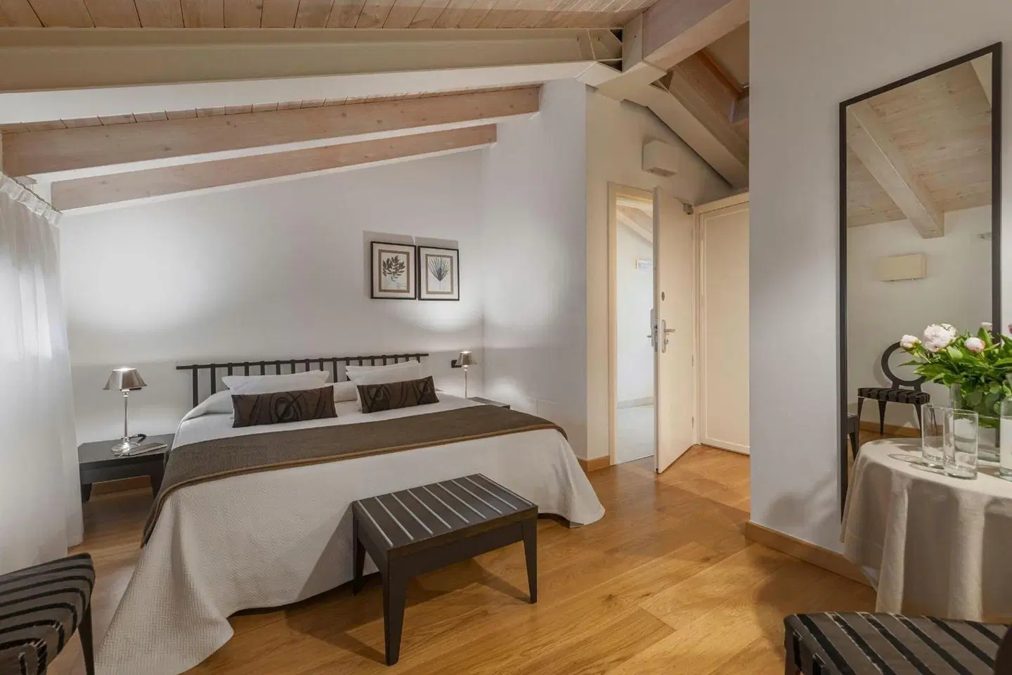Marco Polo ROOM_EXAMPLE