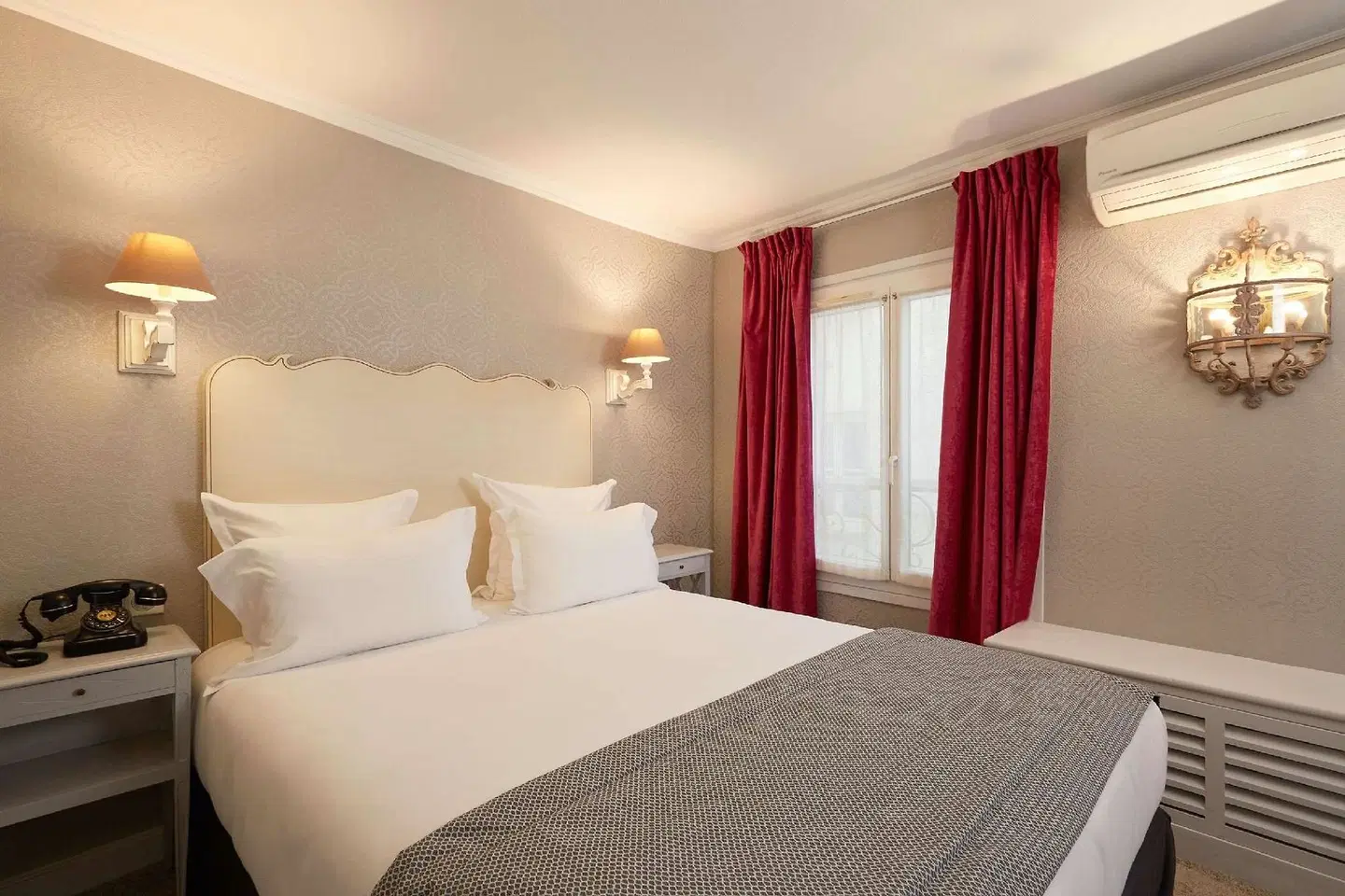 Louvre Montana ROOM_EXAMPLE