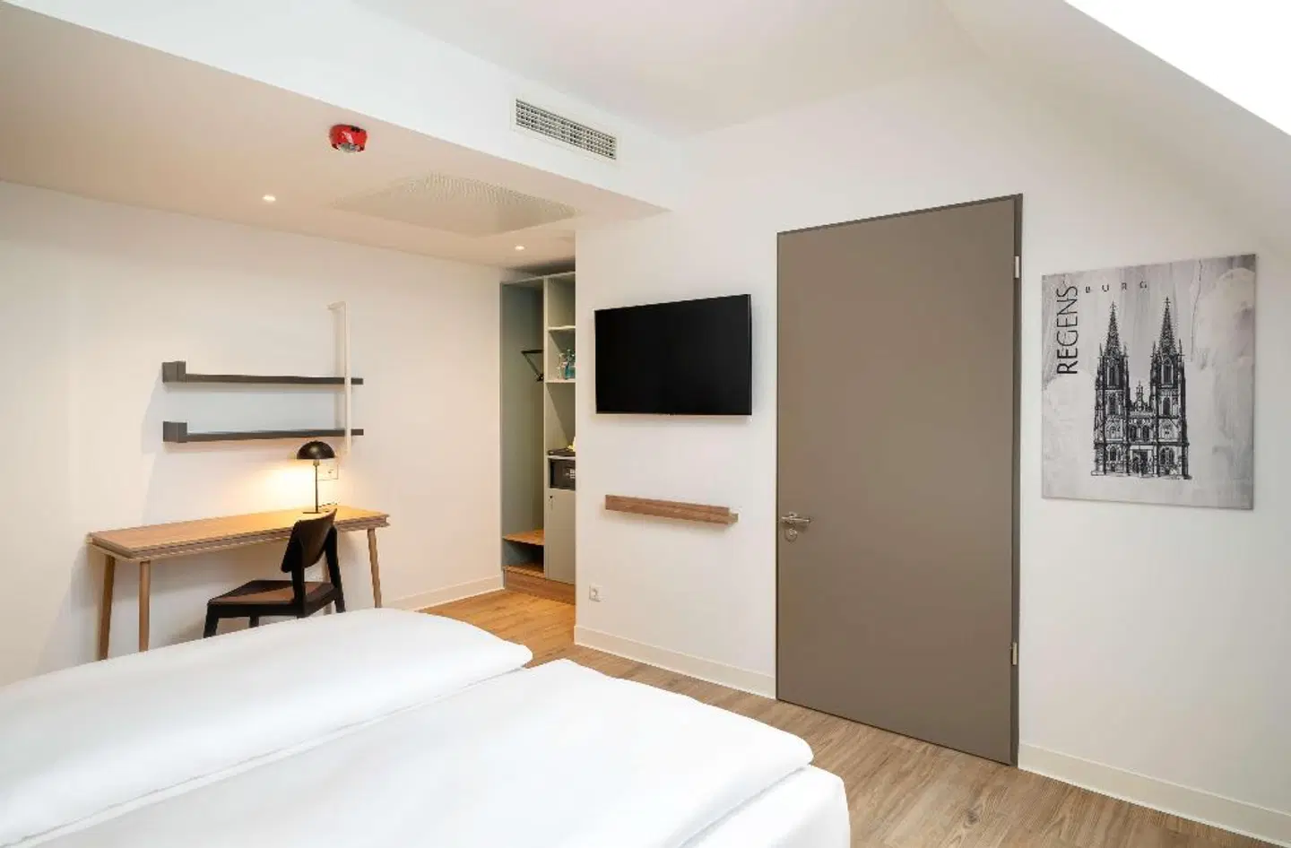 elaya hotel regensburg city center ROOM_EXAMPLE