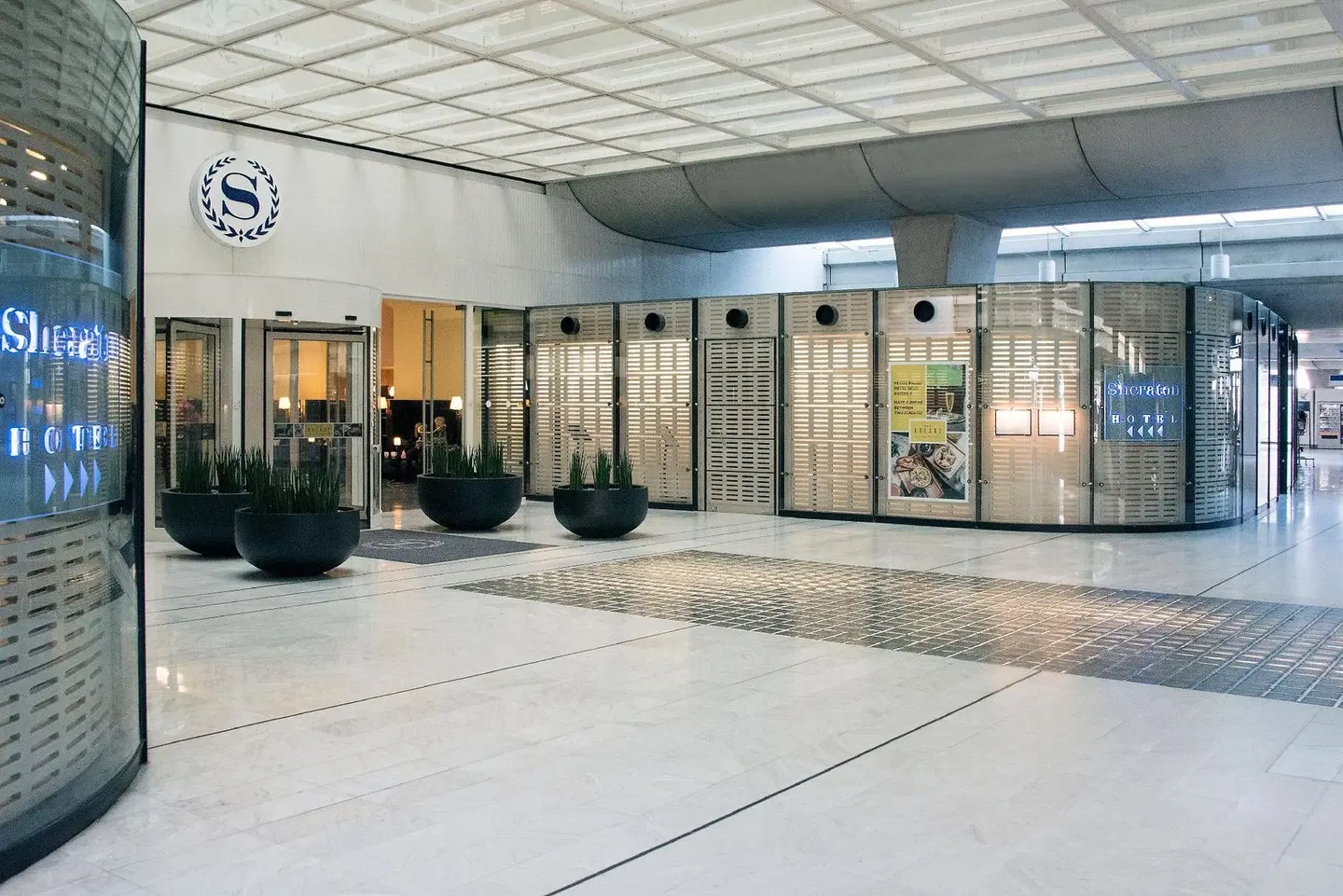 Sheraton Paris Airport Hotel & Conference Centre LOUNGE_LOBBY