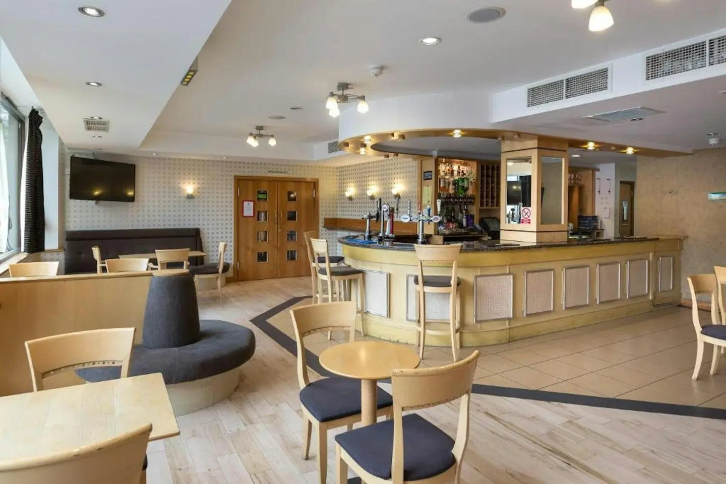 Wembley International Hotel Bar