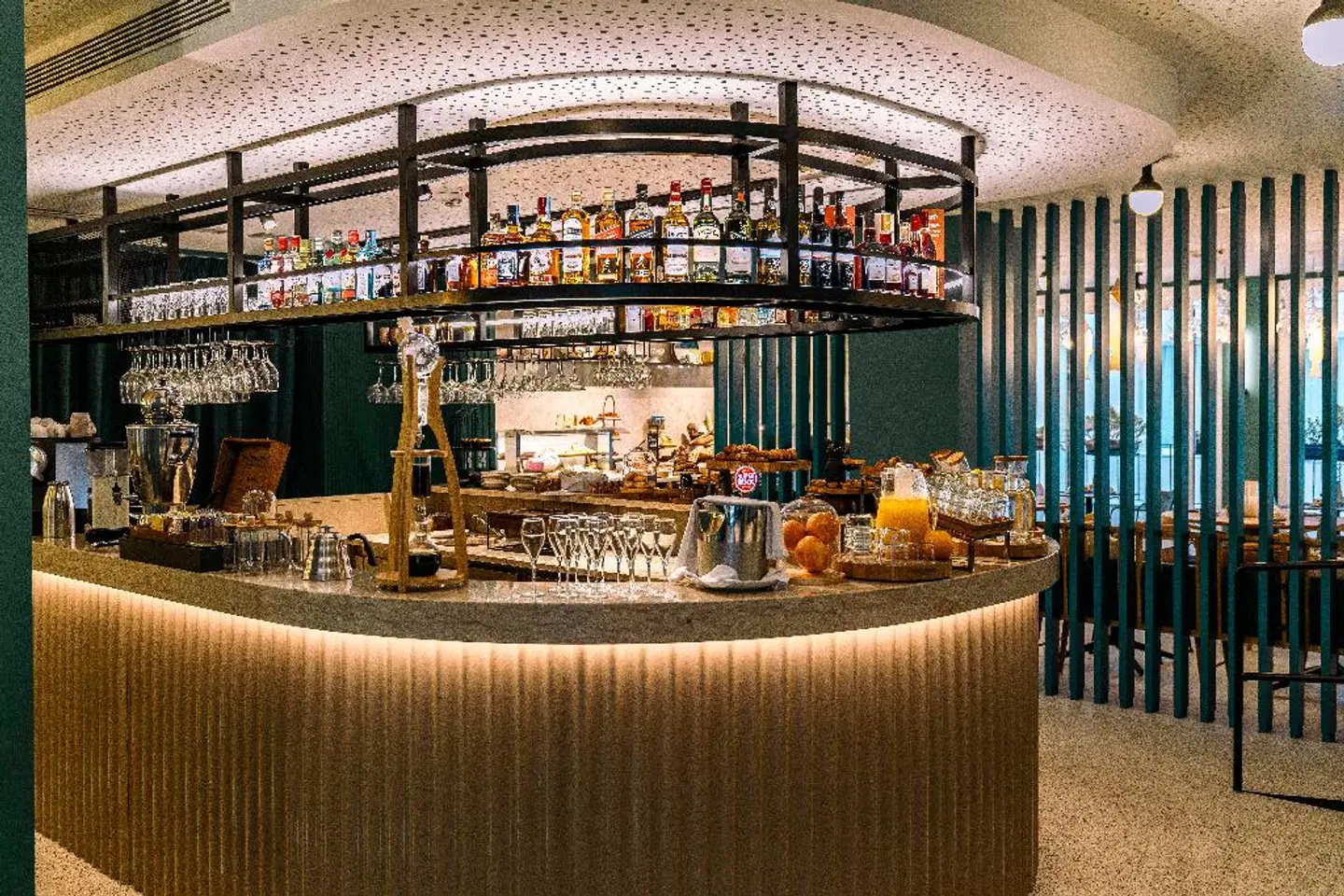 Hotel Vincci Bonjardim Bar