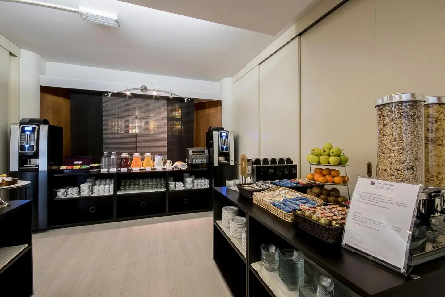 Executive Restaurant