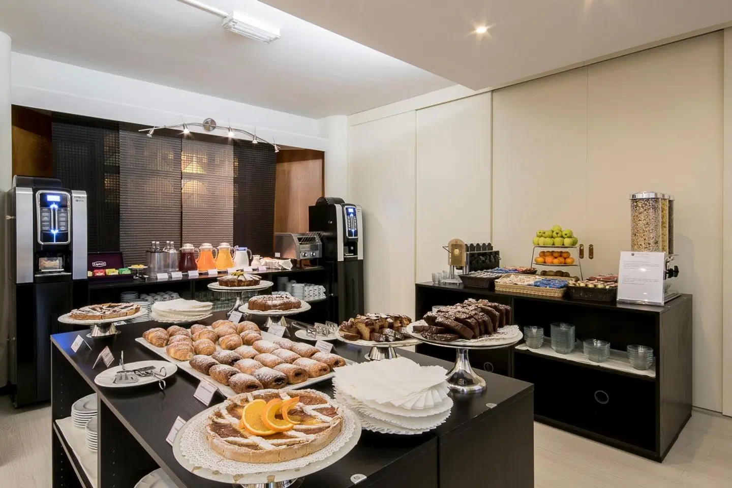 Executive Restaurant