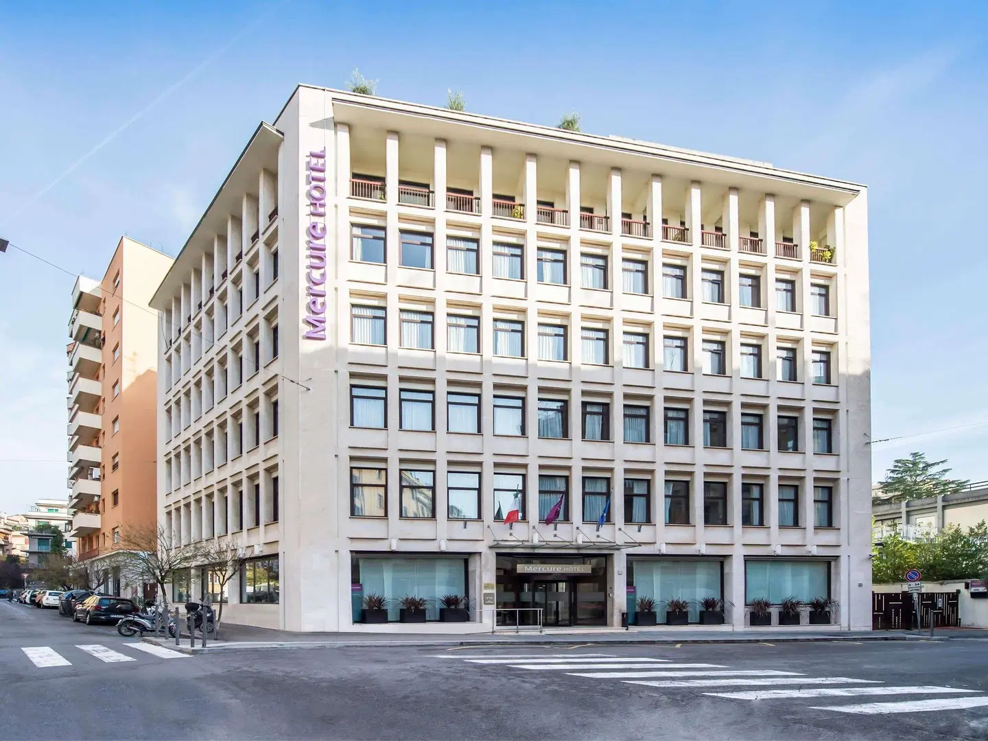Mercure Rome Piazza Bologna EXTERIOR