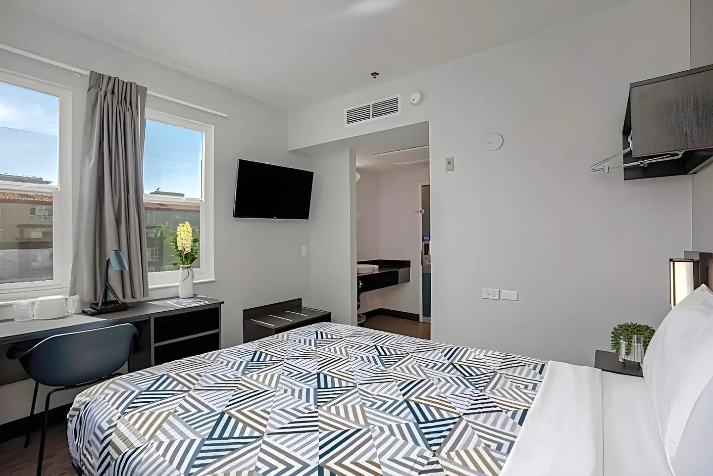 Motel 6 San Diego, CA - Downtown ROOM_EXAMPLE