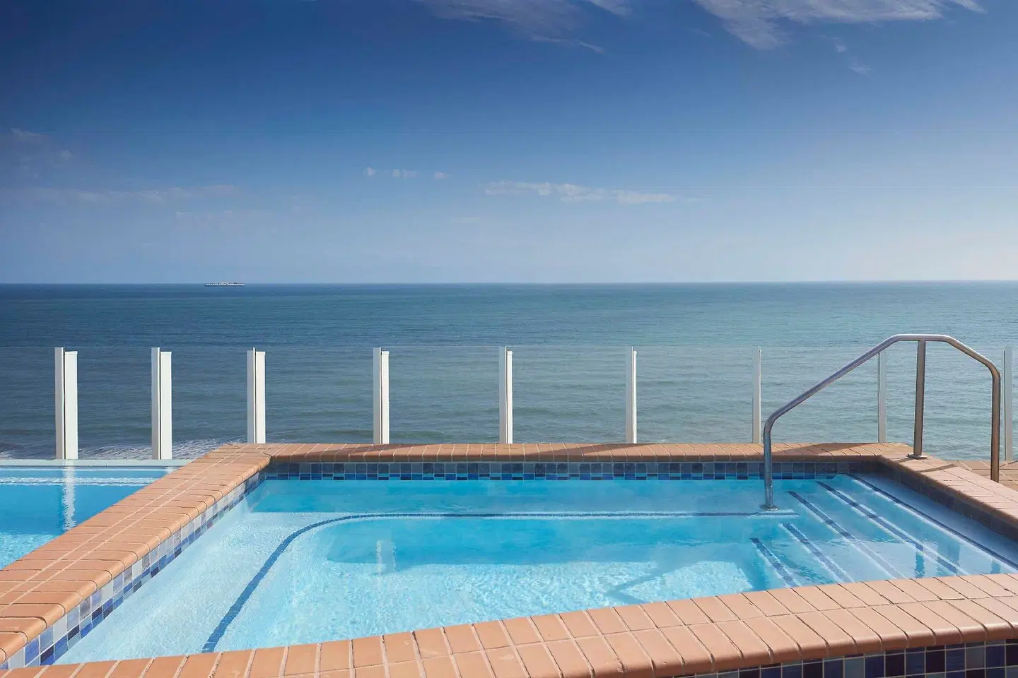 Hilton Virginia Beach Oceanfront OUTDOOR_POOL