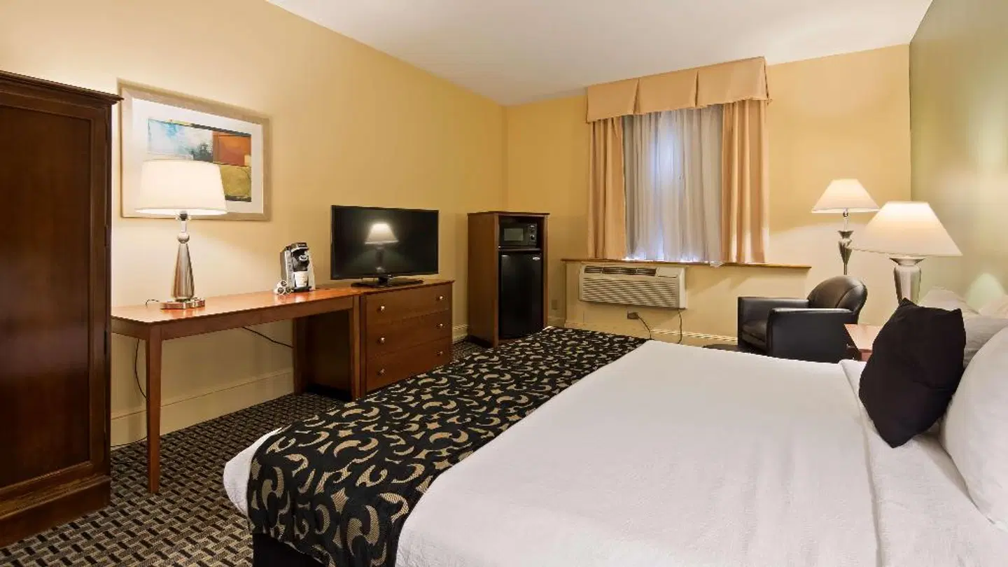 Best Western Plus Brunswick ROOM_EXAMPLE