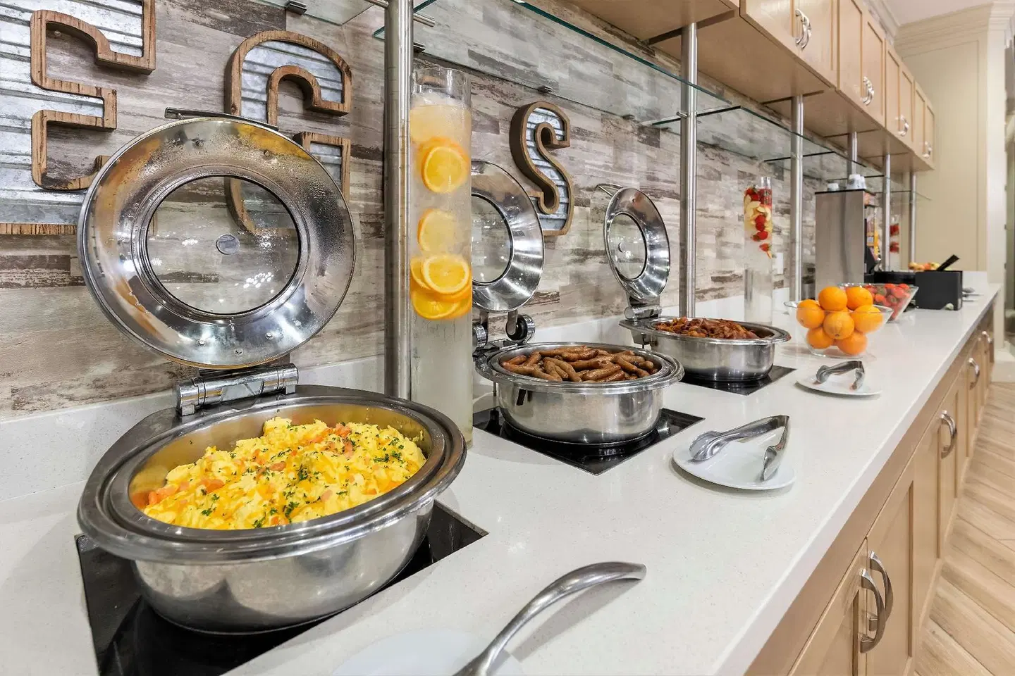 DoubleTree by Hilton San Diego-Mission Valley Restaurant