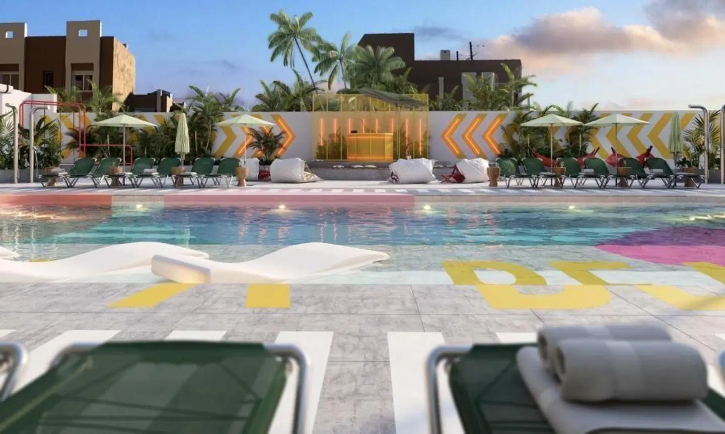 Ryans Lola's OUTDOOR_POOL