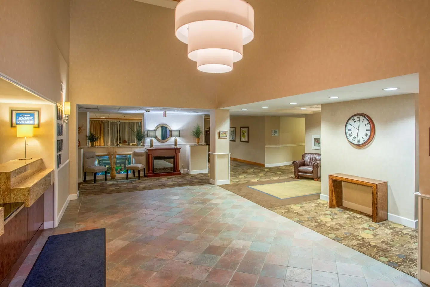 Holiday Inn Express Brattleboro LOUNGE_LOBBY