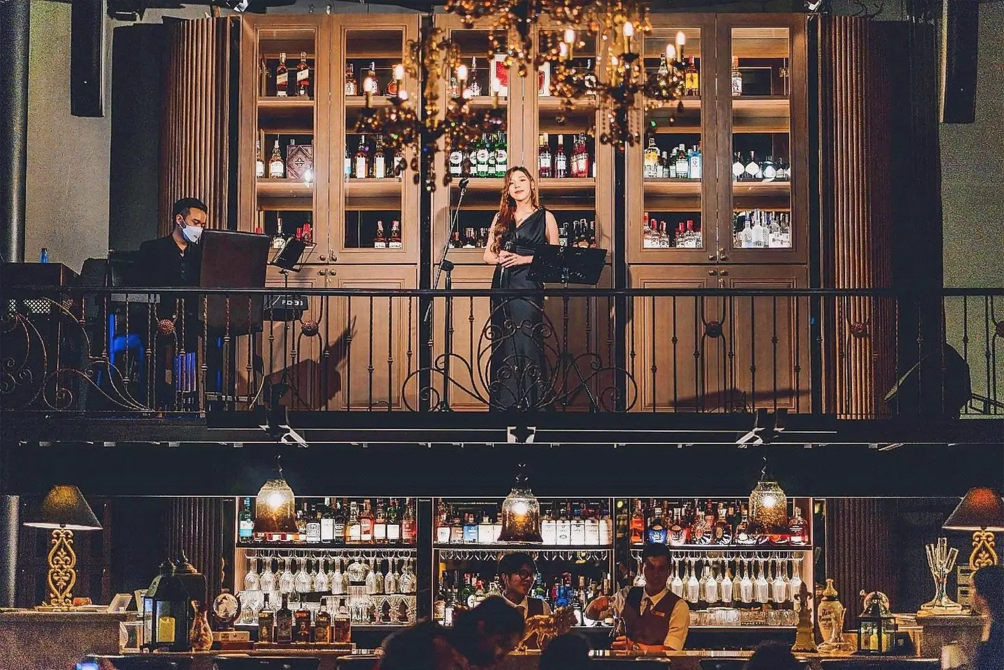 The Coach Boutique Hotel Sukhumvit 14 Bangkok by Compass Hospitality Bar