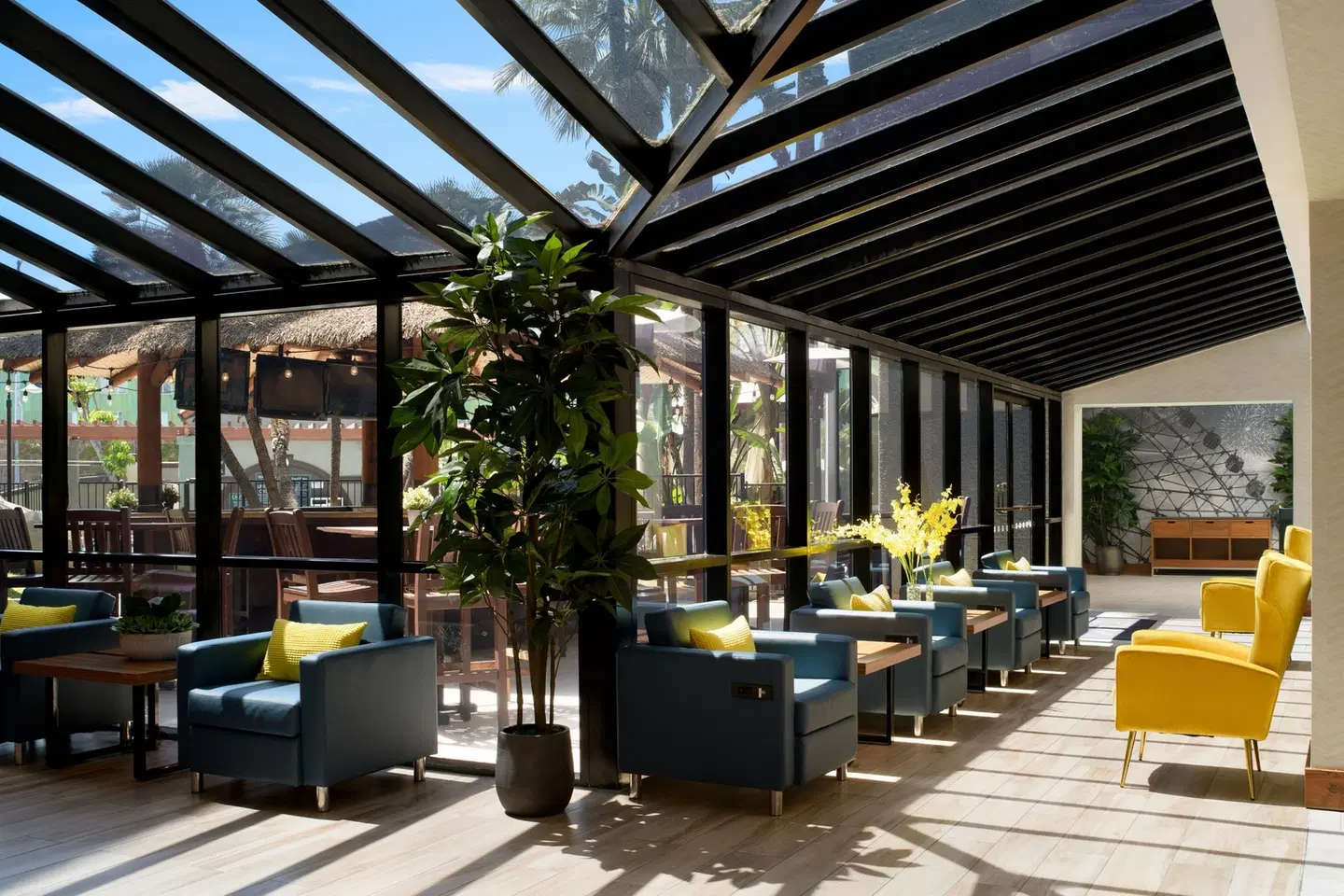 Four Points by Sheraton Anaheim Bar