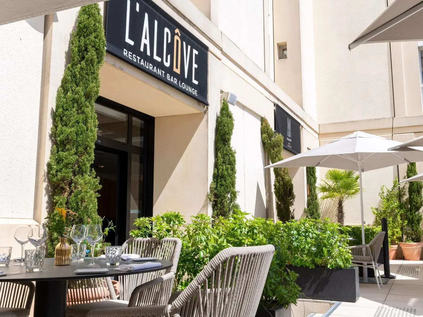 Le Louis Versailles Château Hotel - MGallery EXTERIOR