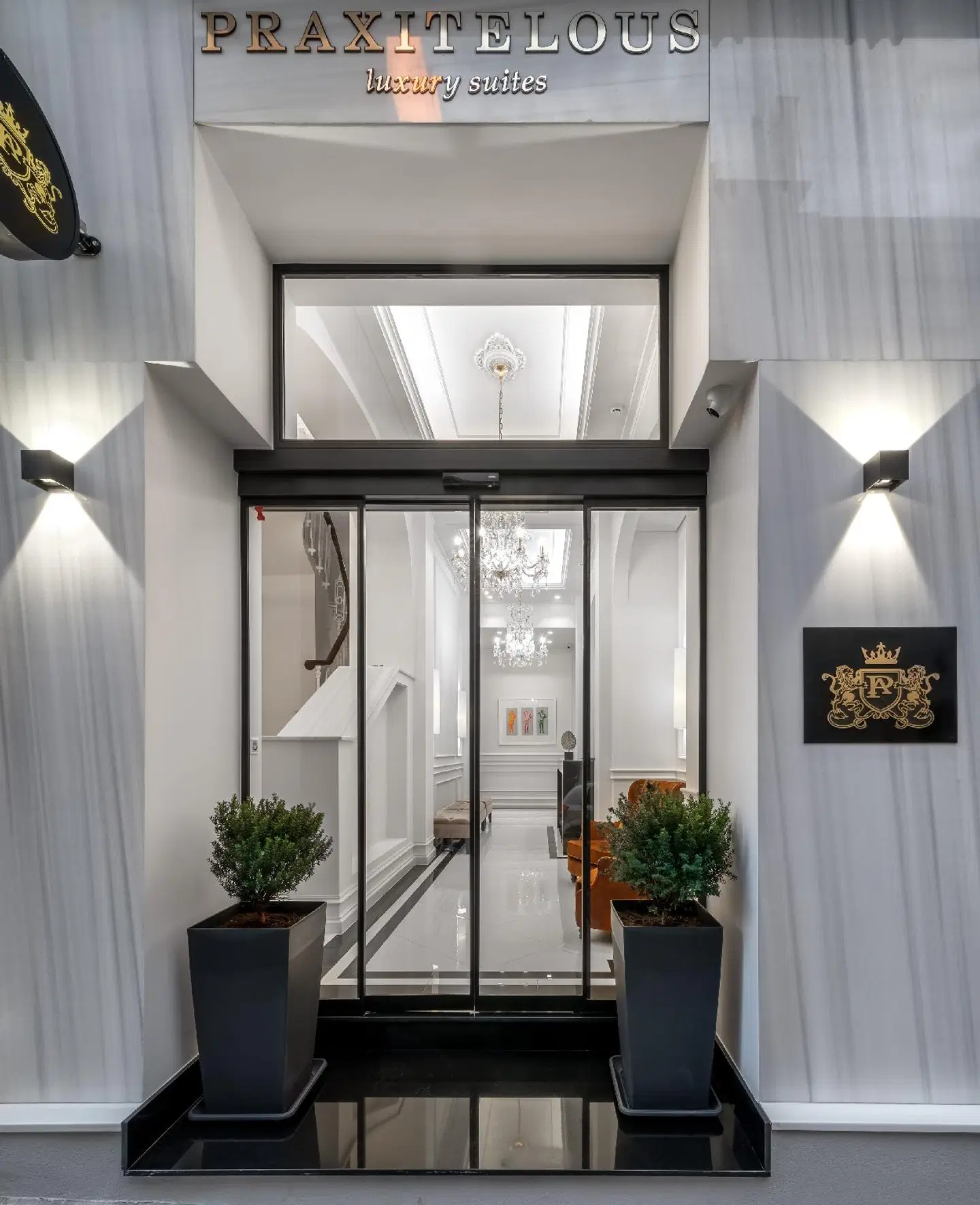 Praxitelous Luxury suites EXTERIOR