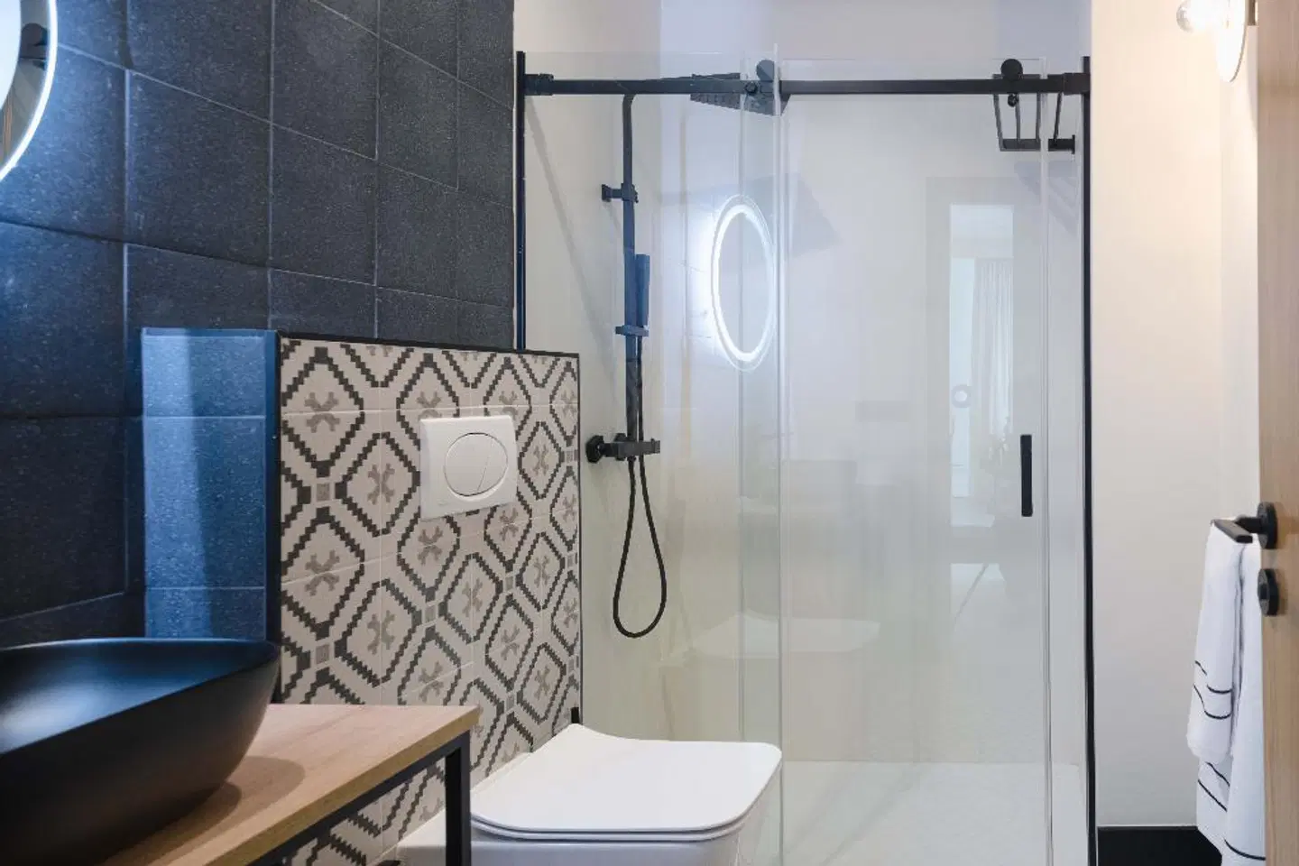 Blue Marina Suites Badezimmer