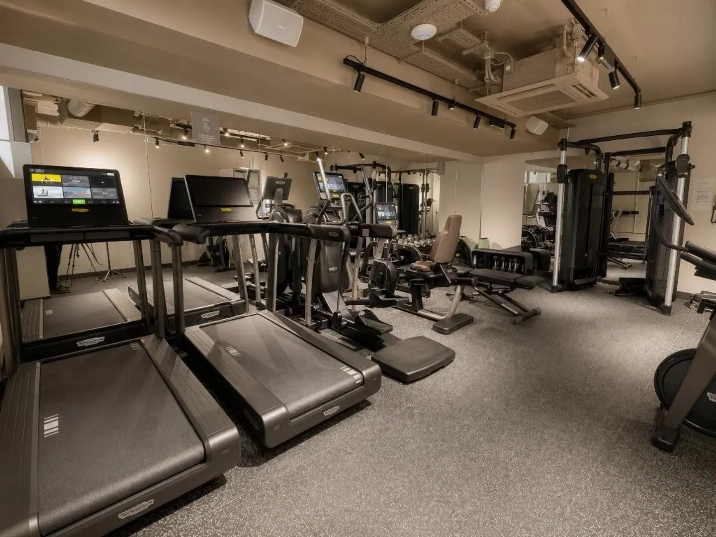 LONDON BRIDGE HOTEL SPORTS_AND_LEISURE