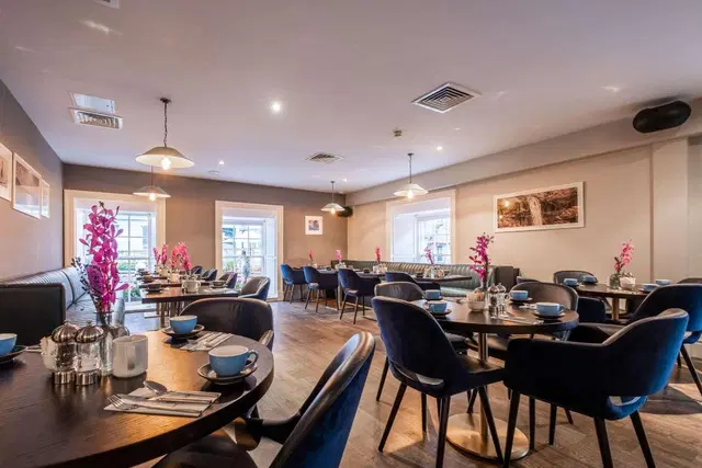 The House Hotel Restaurant