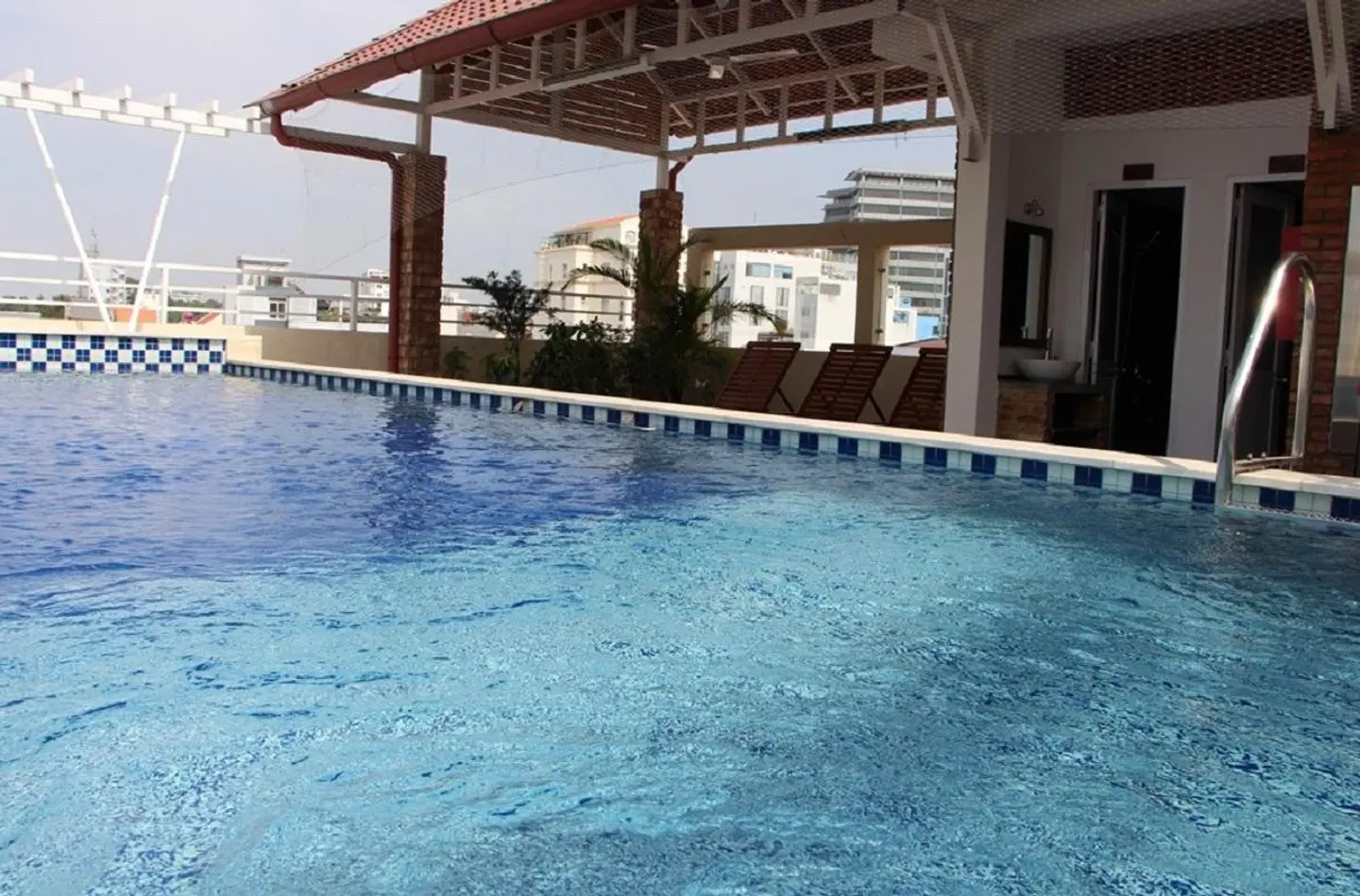 Ananas Family Hotel Hallenbad
