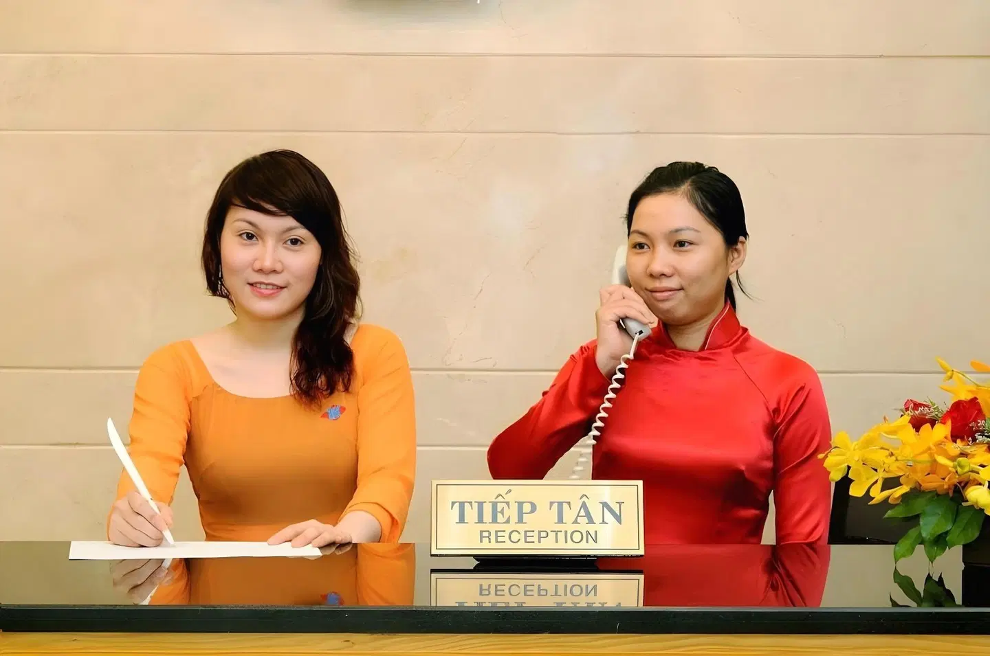 Vuong Tai Hotel PEOPLE