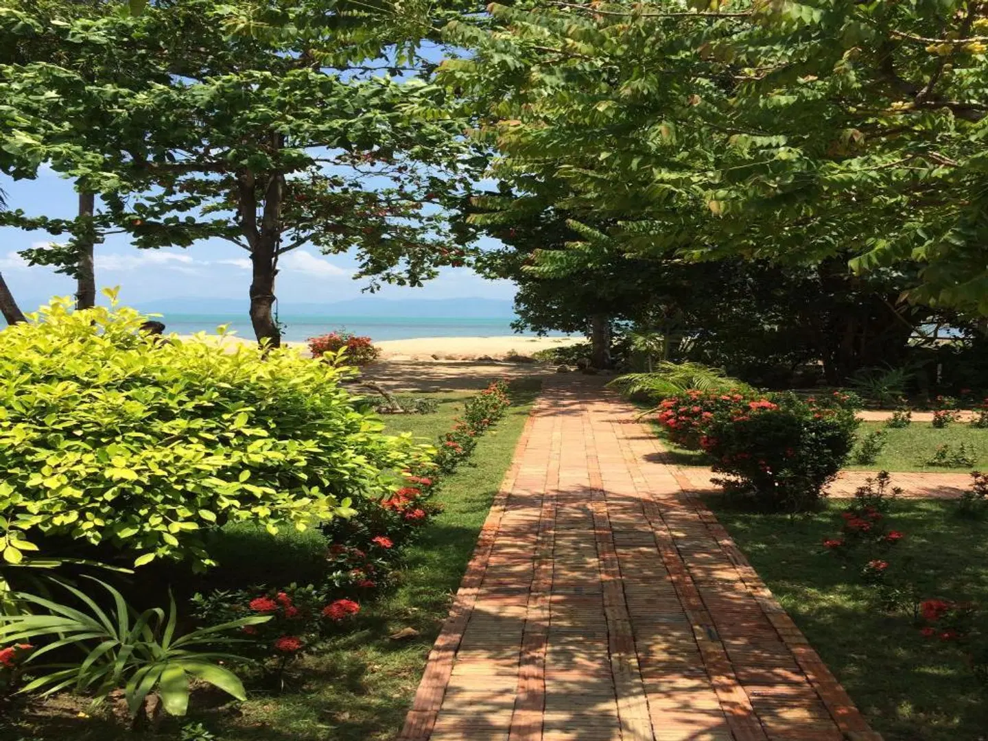 The Waterfront Hotel at Fisherman's Village LANDSCAPE