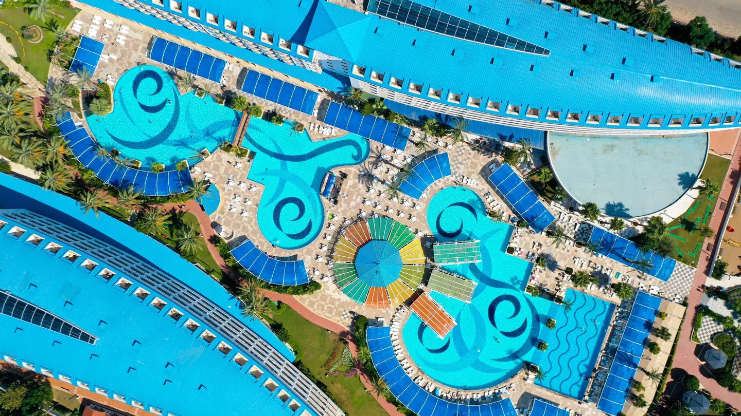 Crystal Admiral Aqua Collection OUTDOOR_POOL
