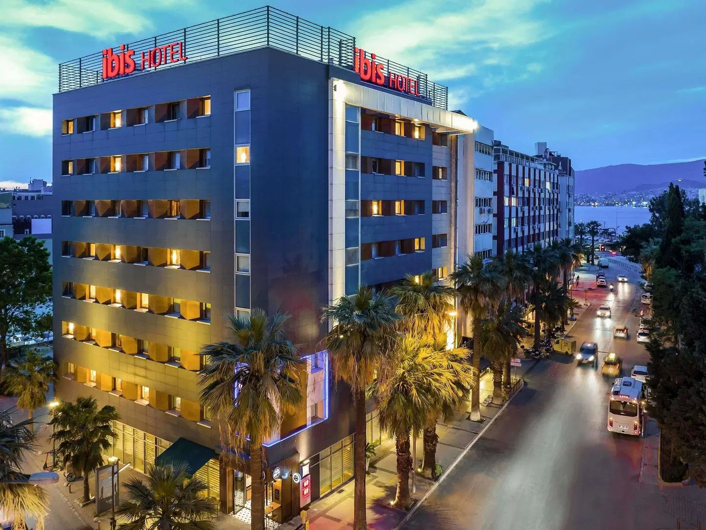 ibis Izmir Alsancak EXTERIOR
