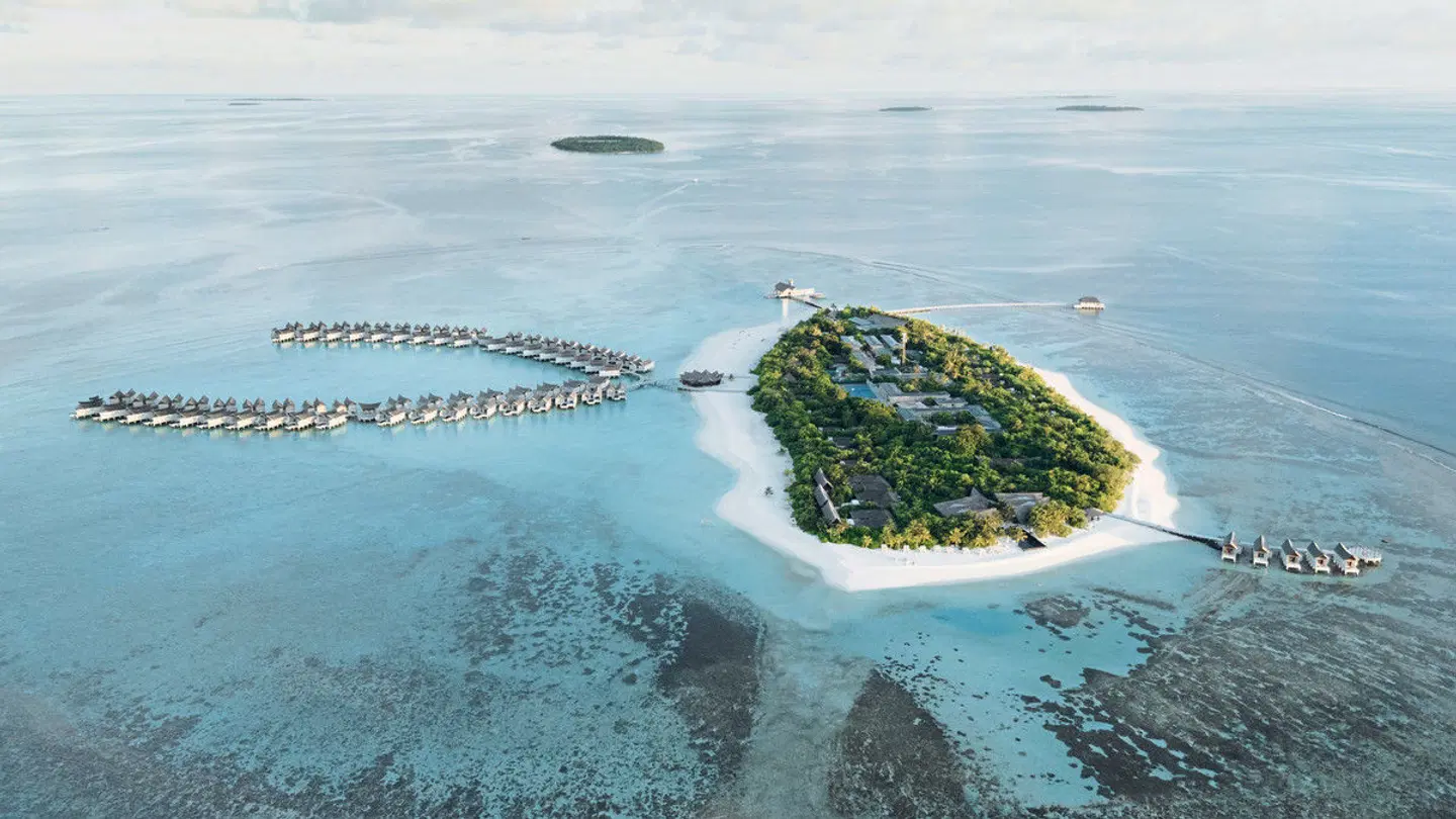 Kuredhivaru Resort and Spa Maldives LANDSCAPE