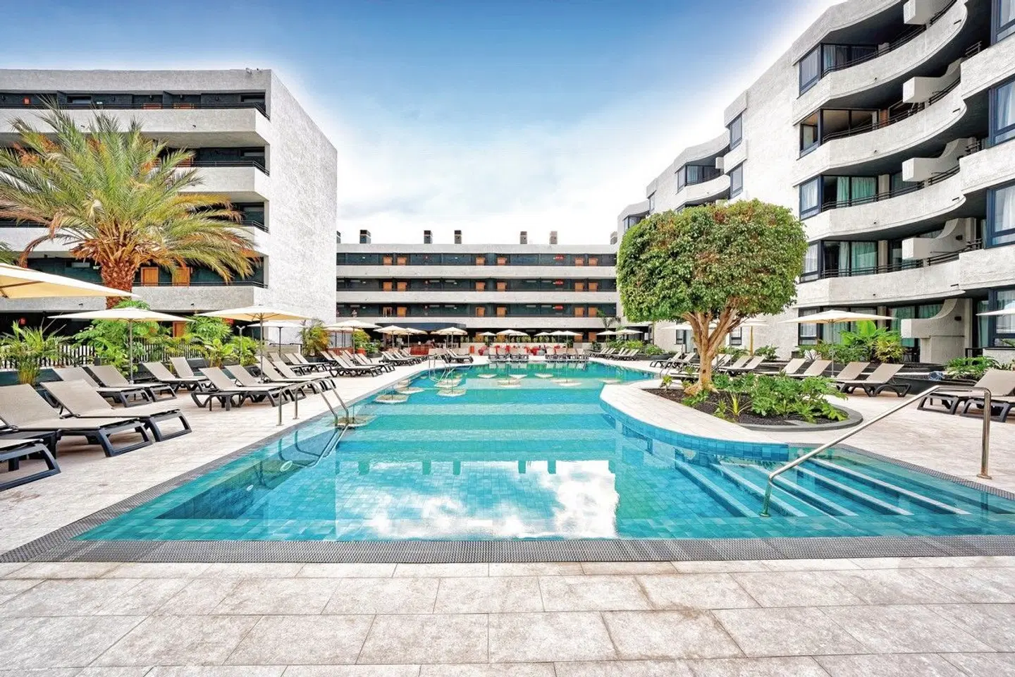 HOVIMA Suites Costa Adeje OUTDOOR_POOL