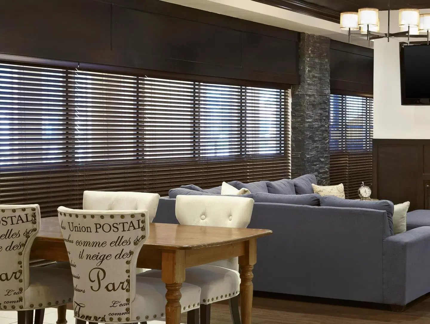 Four Points by Sheraton Hotel & Suites Calgary West HEALTH_BEAUTY