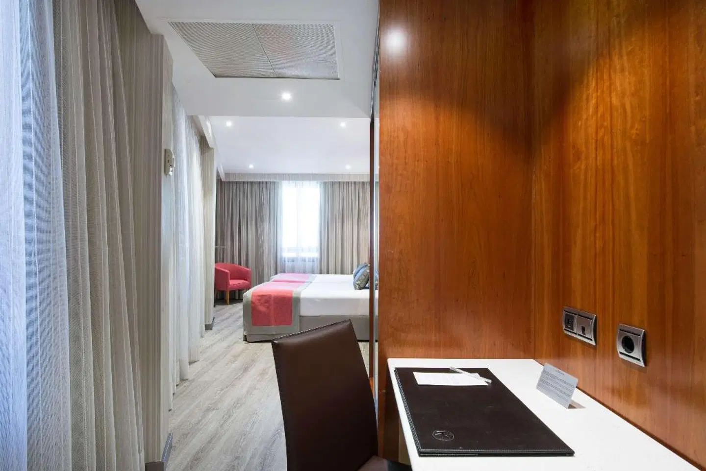 Catalonia Barcelona 505 ROOM_EXAMPLE
