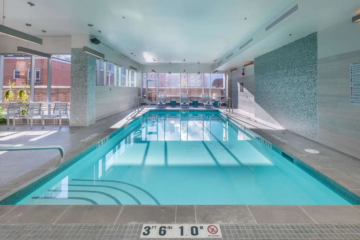 Homewood Suites by Hilton Calgary Downtown Hallenbad