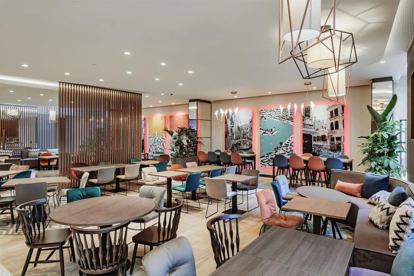 Hampton By Hilton Venice Isola Nuova Bar