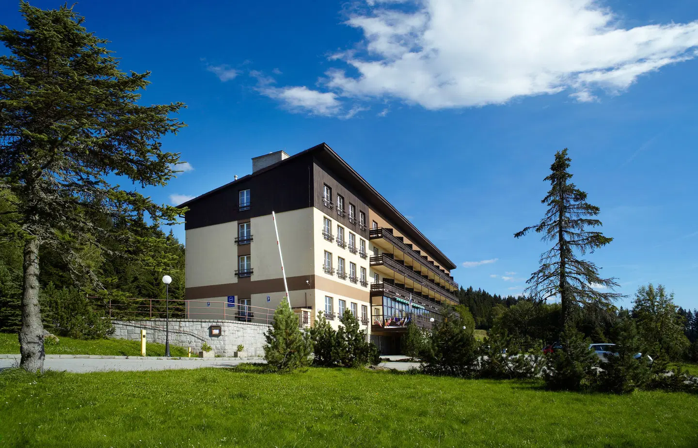 Orea Hotel Spicak EXTERIOR