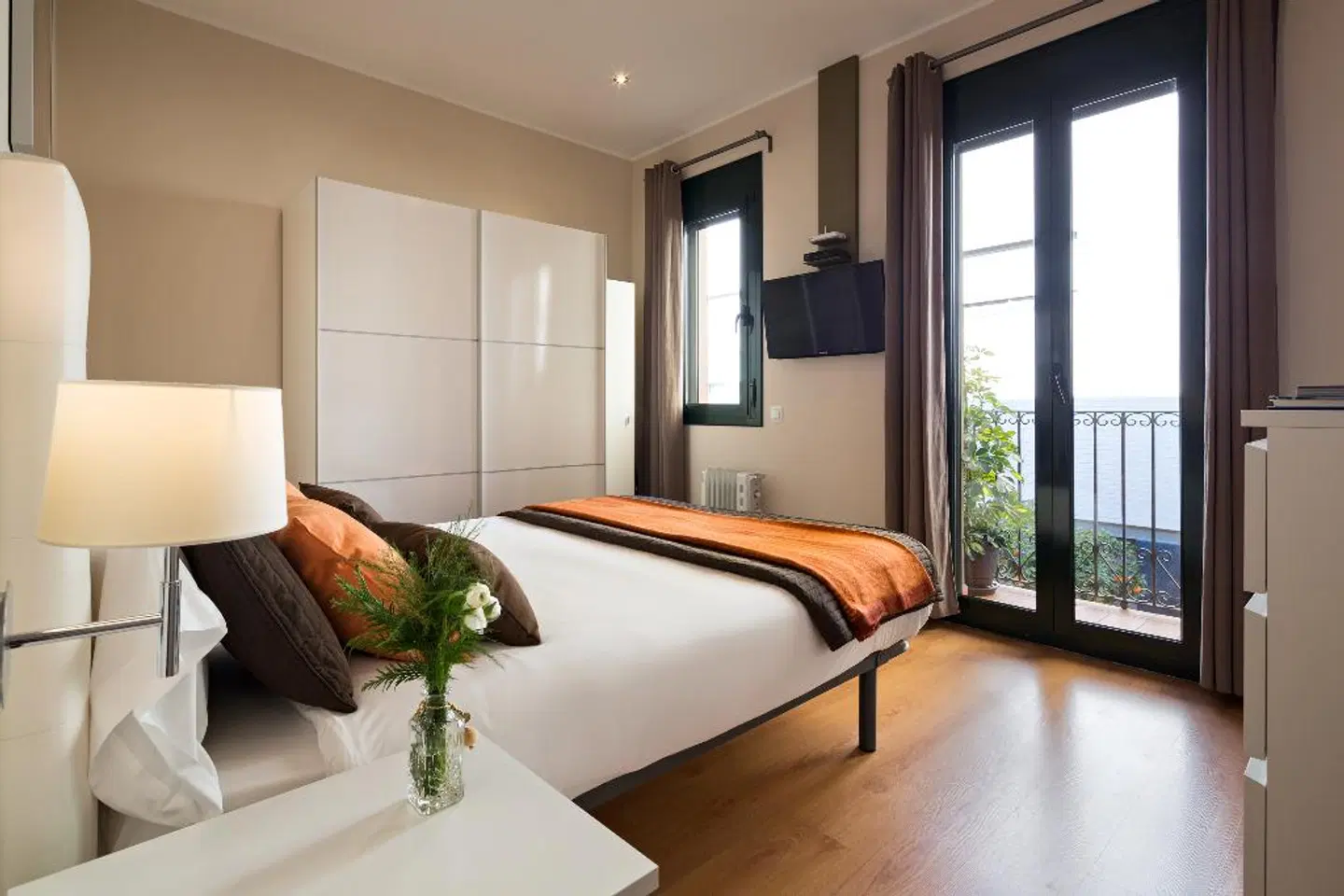 Lugaris Rambla ROOM_EXAMPLE
