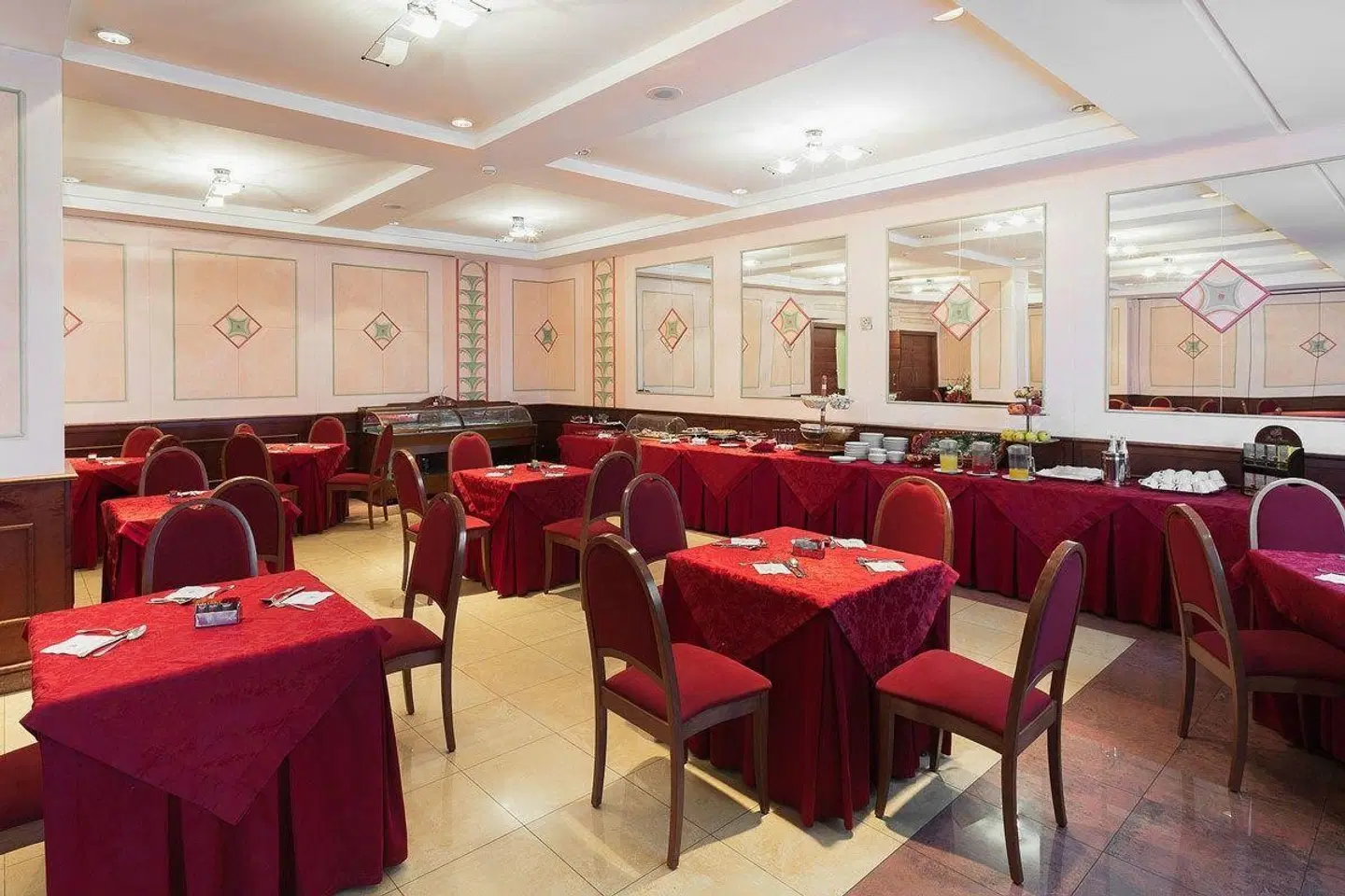 Degli Imperatori Konferenz