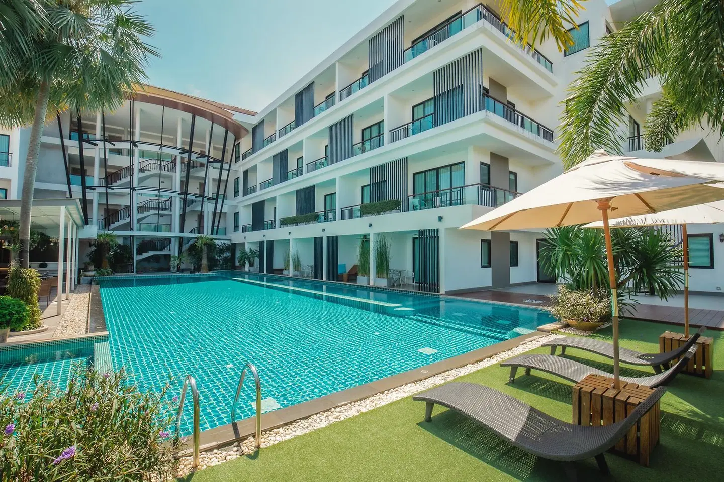 The Pago Design Hotel Phuket OUTDOOR_POOL