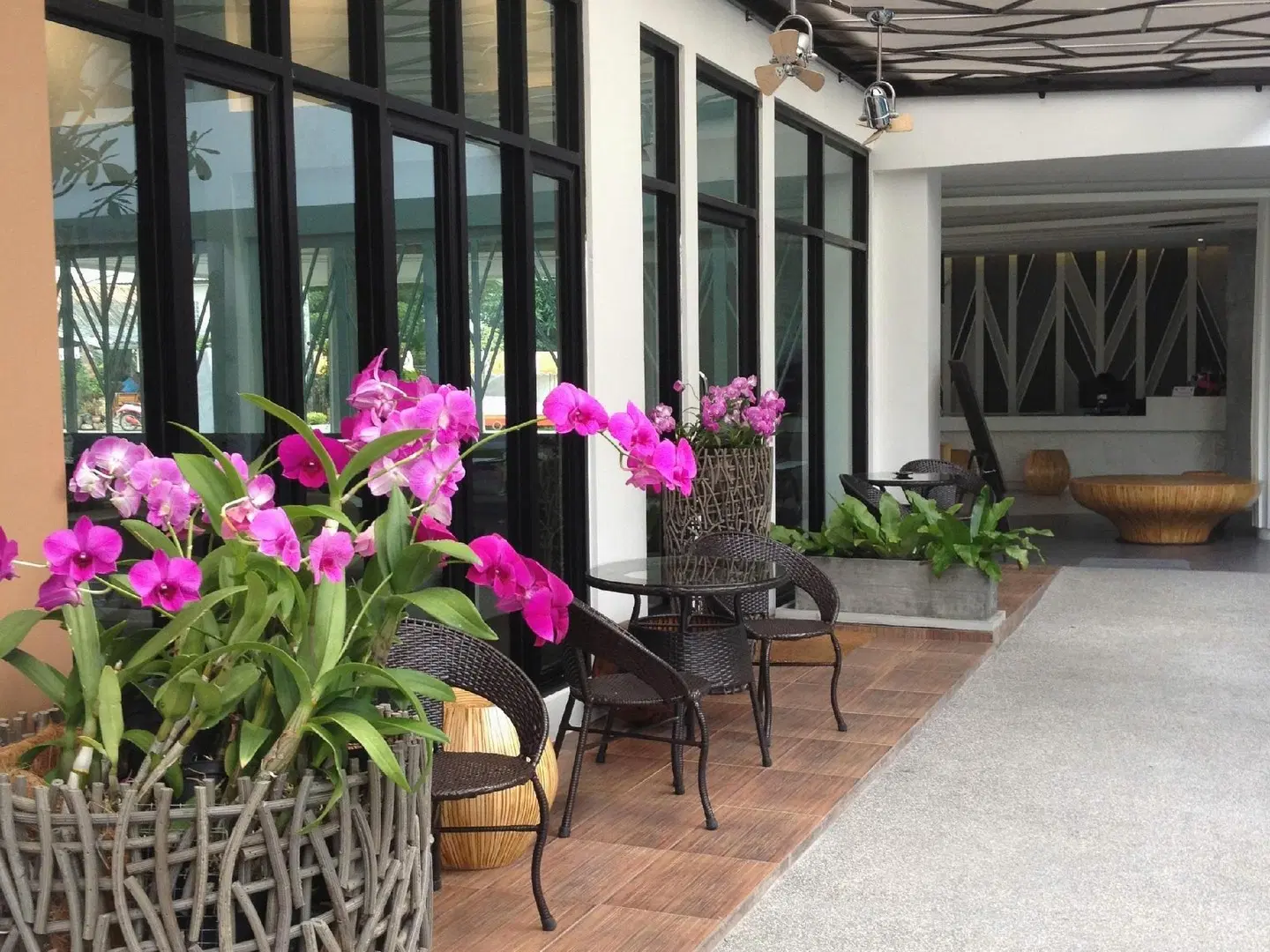 The Pago Design Hotel Phuket Terrasse