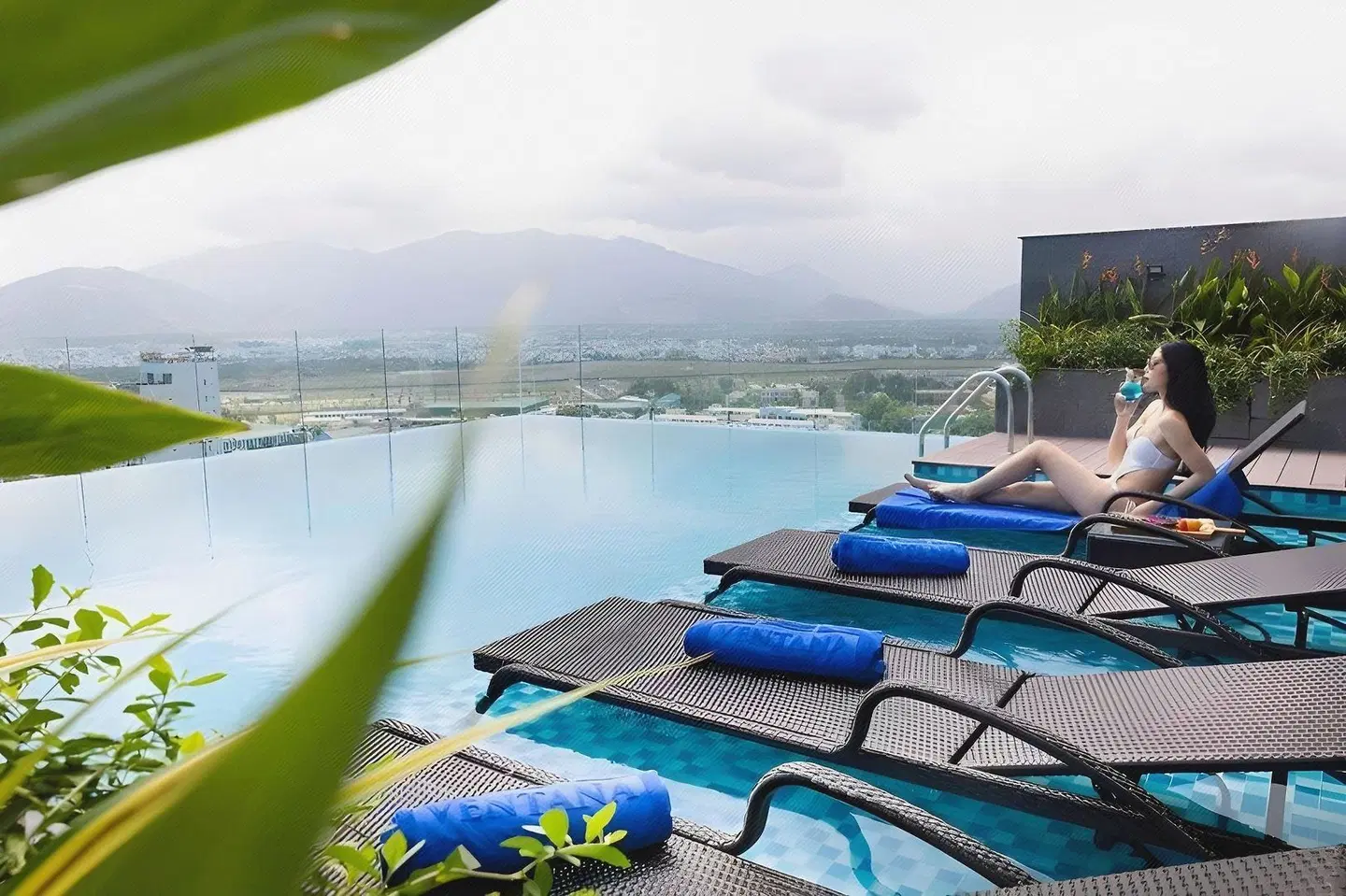 Ventana Nha Trang Hotel OUTDOOR_POOL