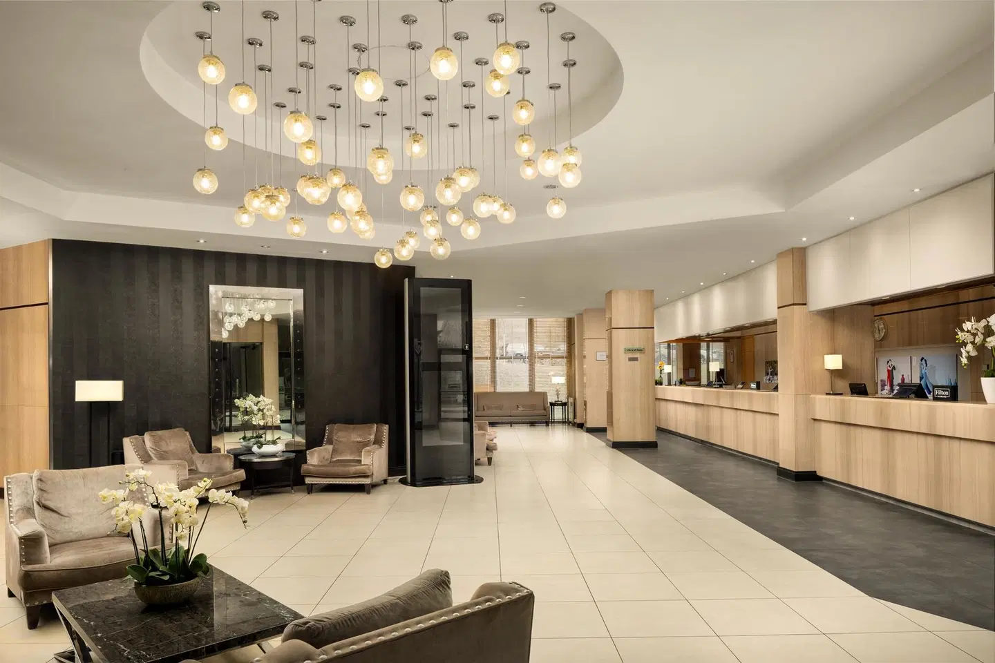 DoubleTree by Hilton Hotel Luxembourg LOUNGE_LOBBY