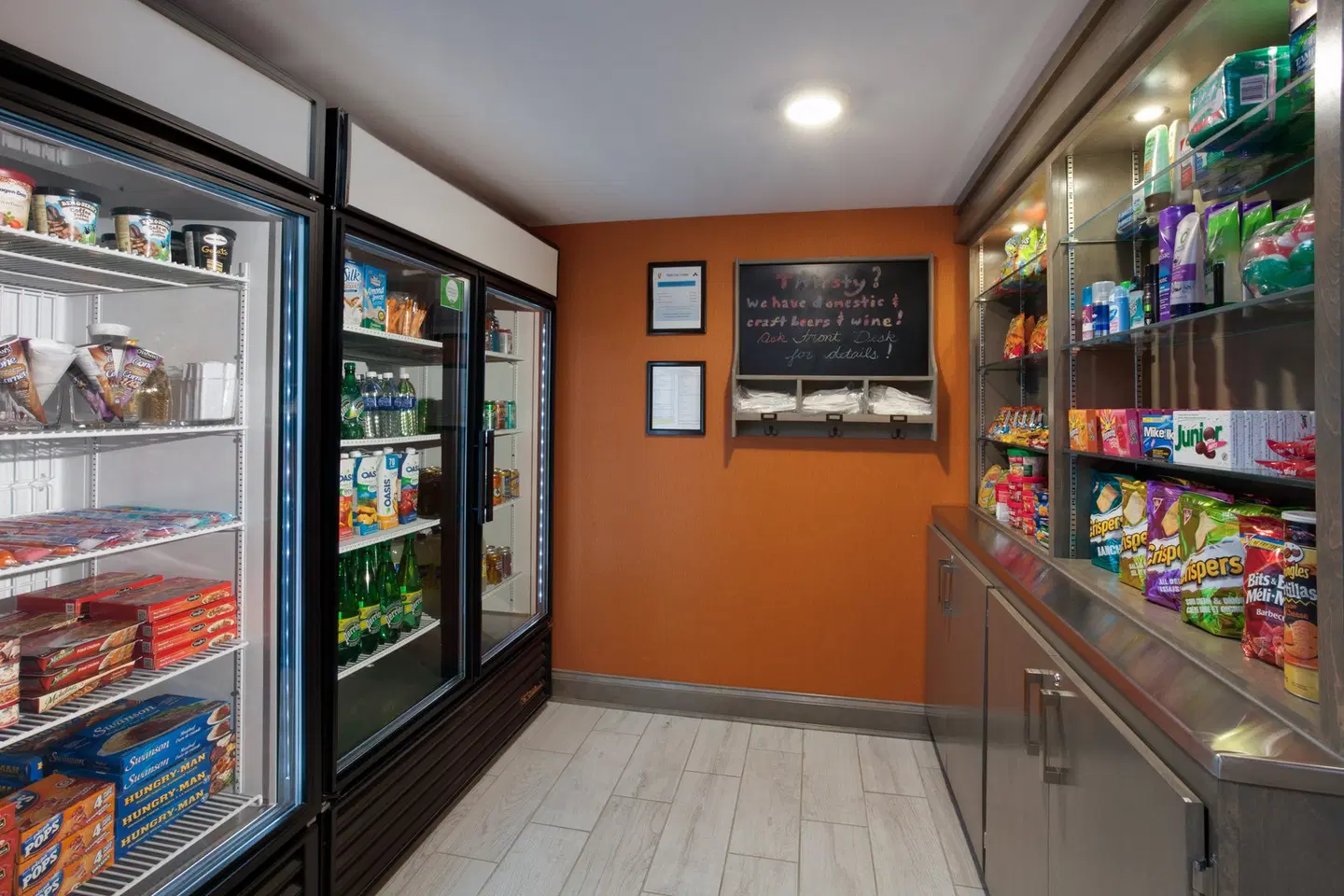 Holiday Inn Express & Suites Fredericton by IHG LOUNGE_LOBBY