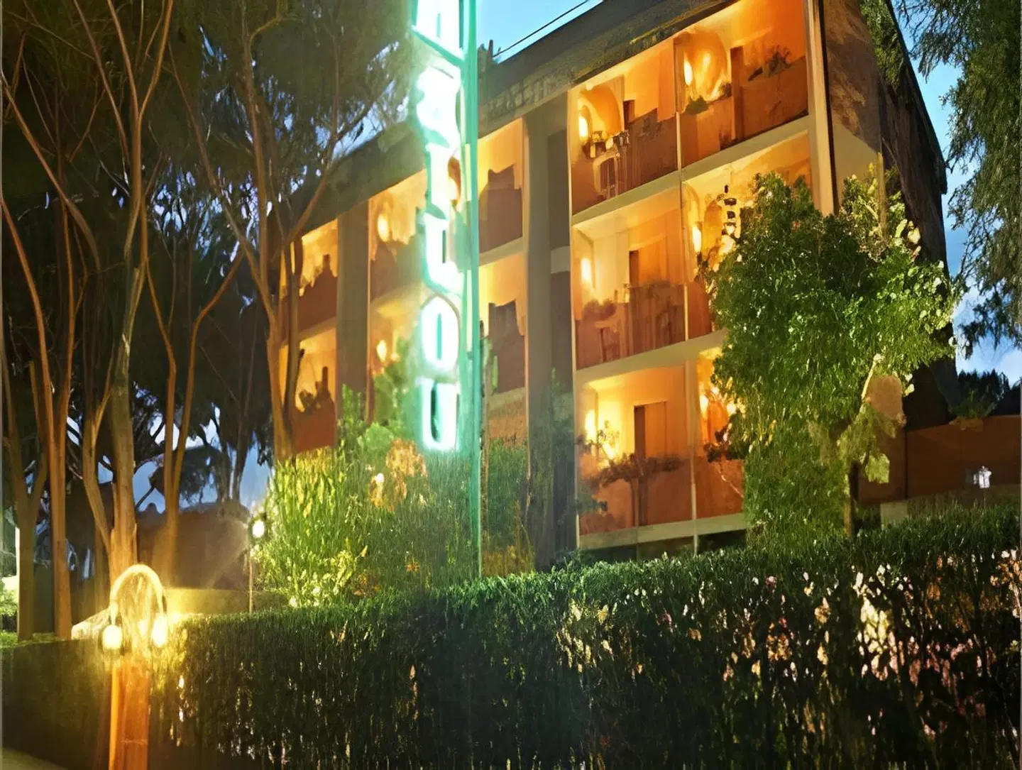 Hotel Bijou EXTERIOR
