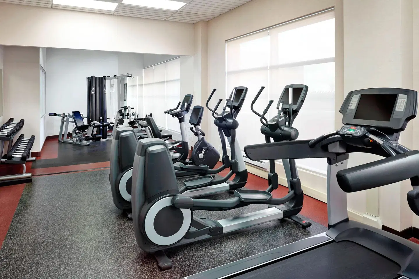 Four Points by Sheraton Calgary Airport SPORTS_AND_LEISURE