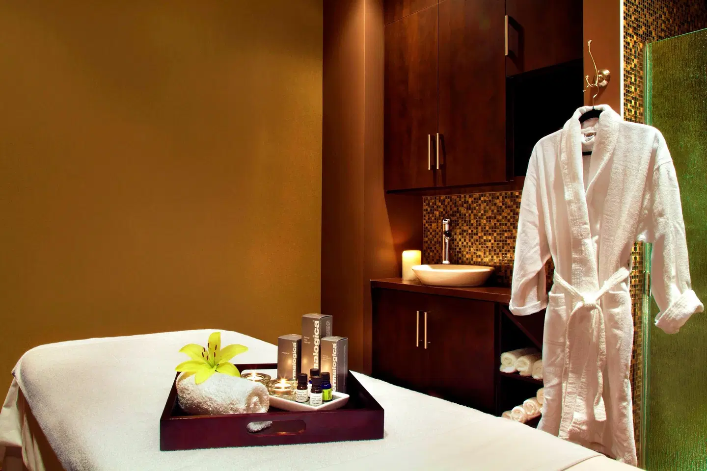 Four Points by Sheraton Calgary Airport HEALTH_BEAUTY
