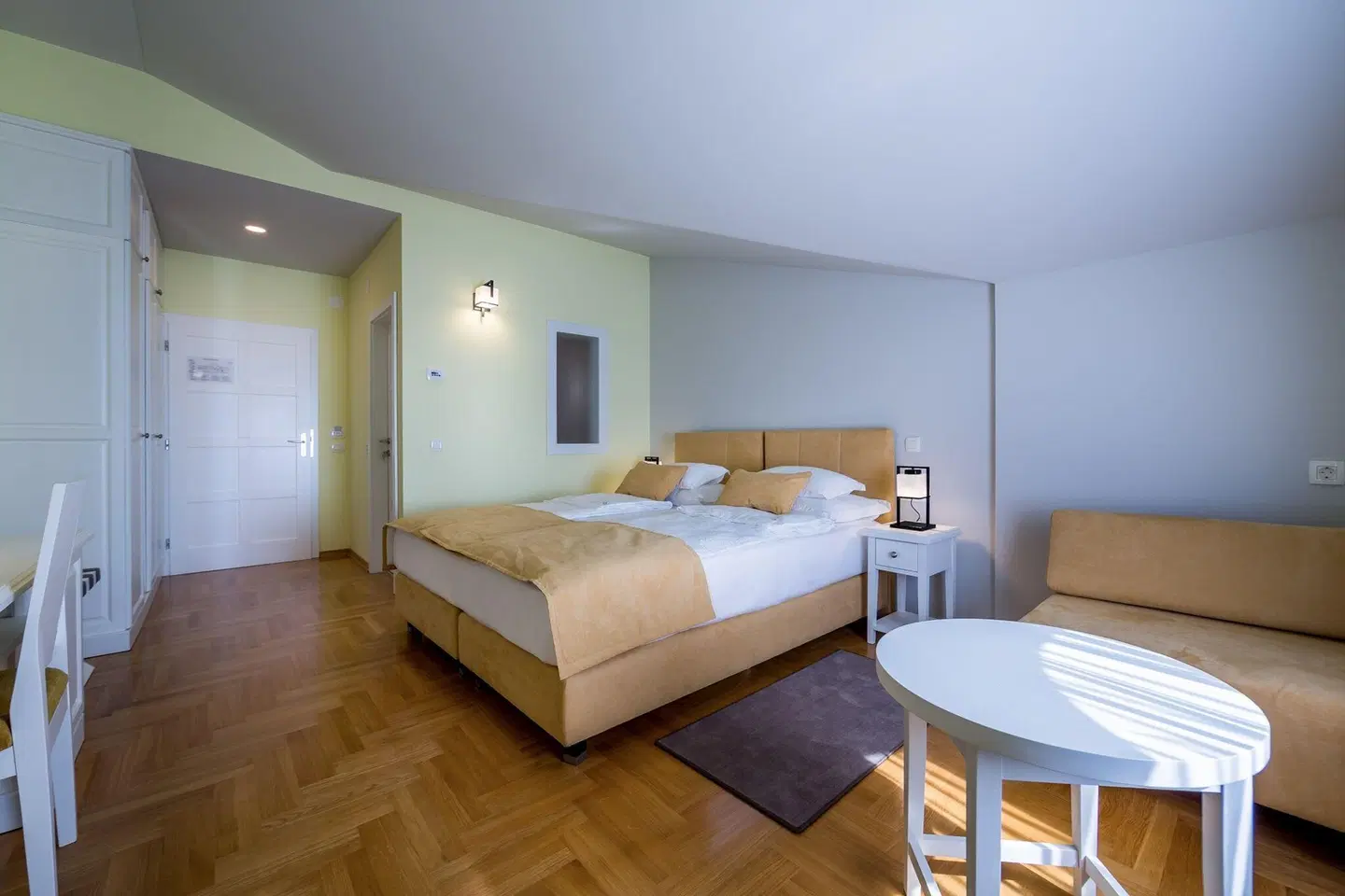Hotel Domino ROOM_EXAMPLE
