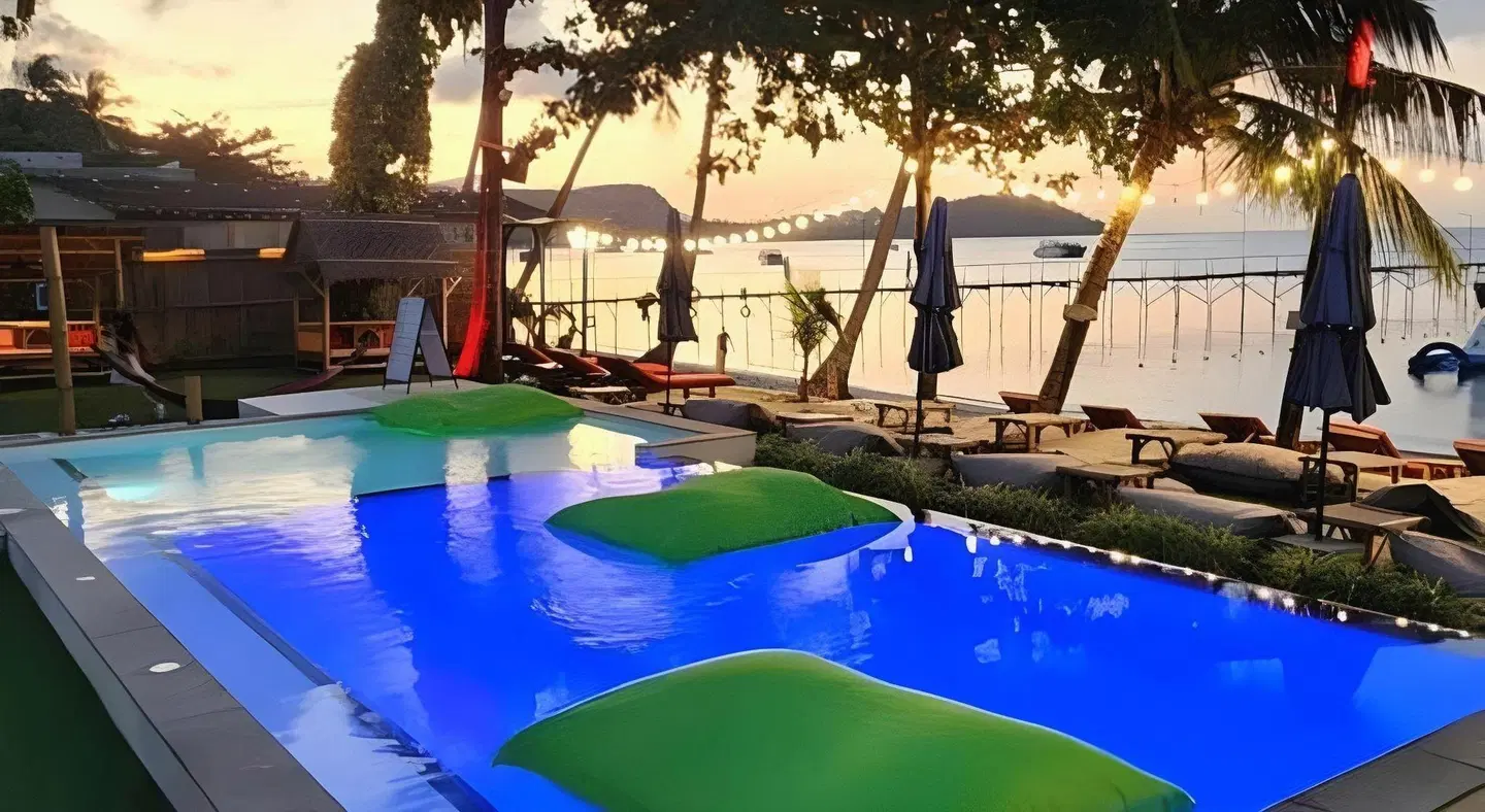 Samui Pier Beach Front & Resort OUTDOOR_POOL