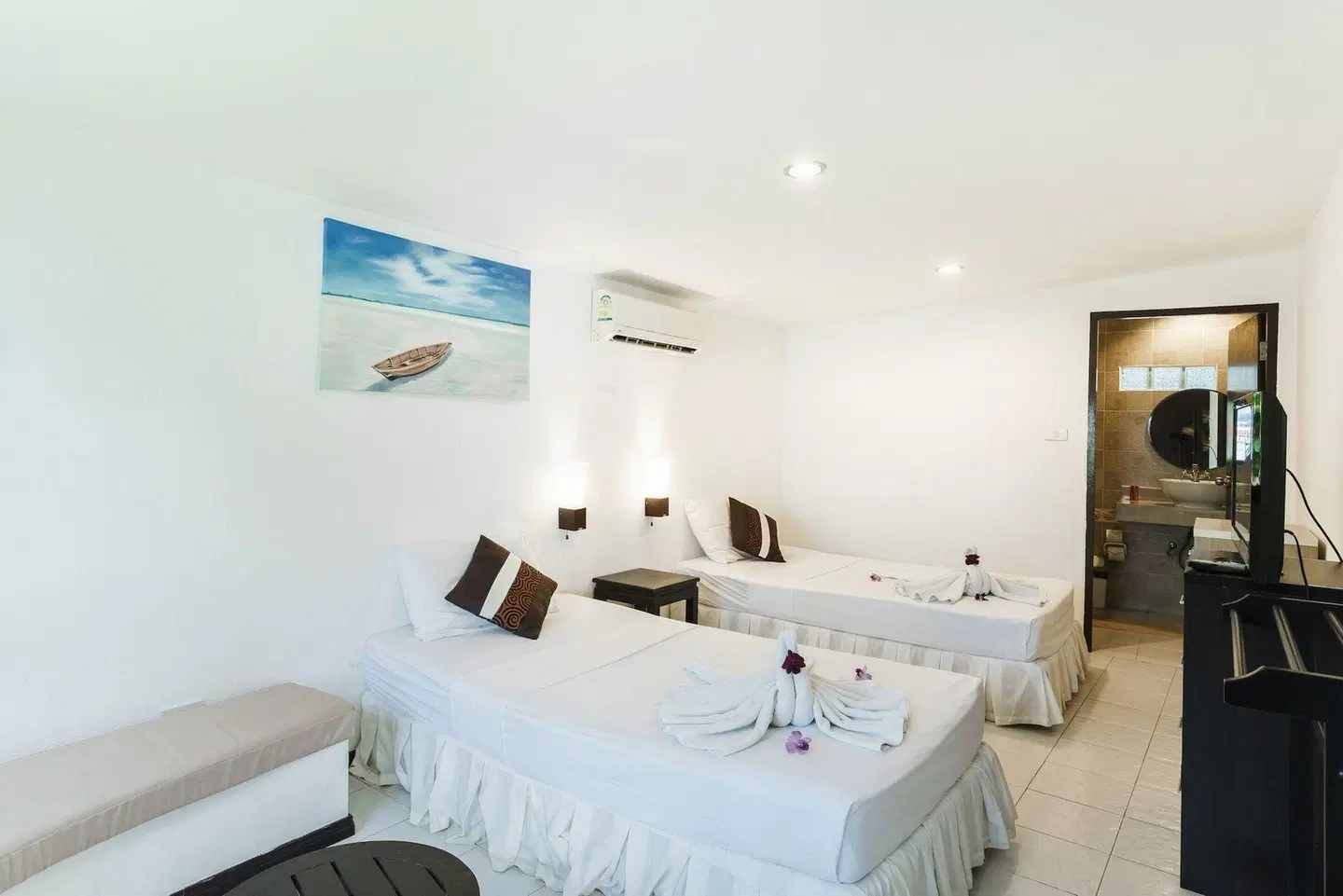 Samui Pier Beach Front & Resort ROOM_EXAMPLE